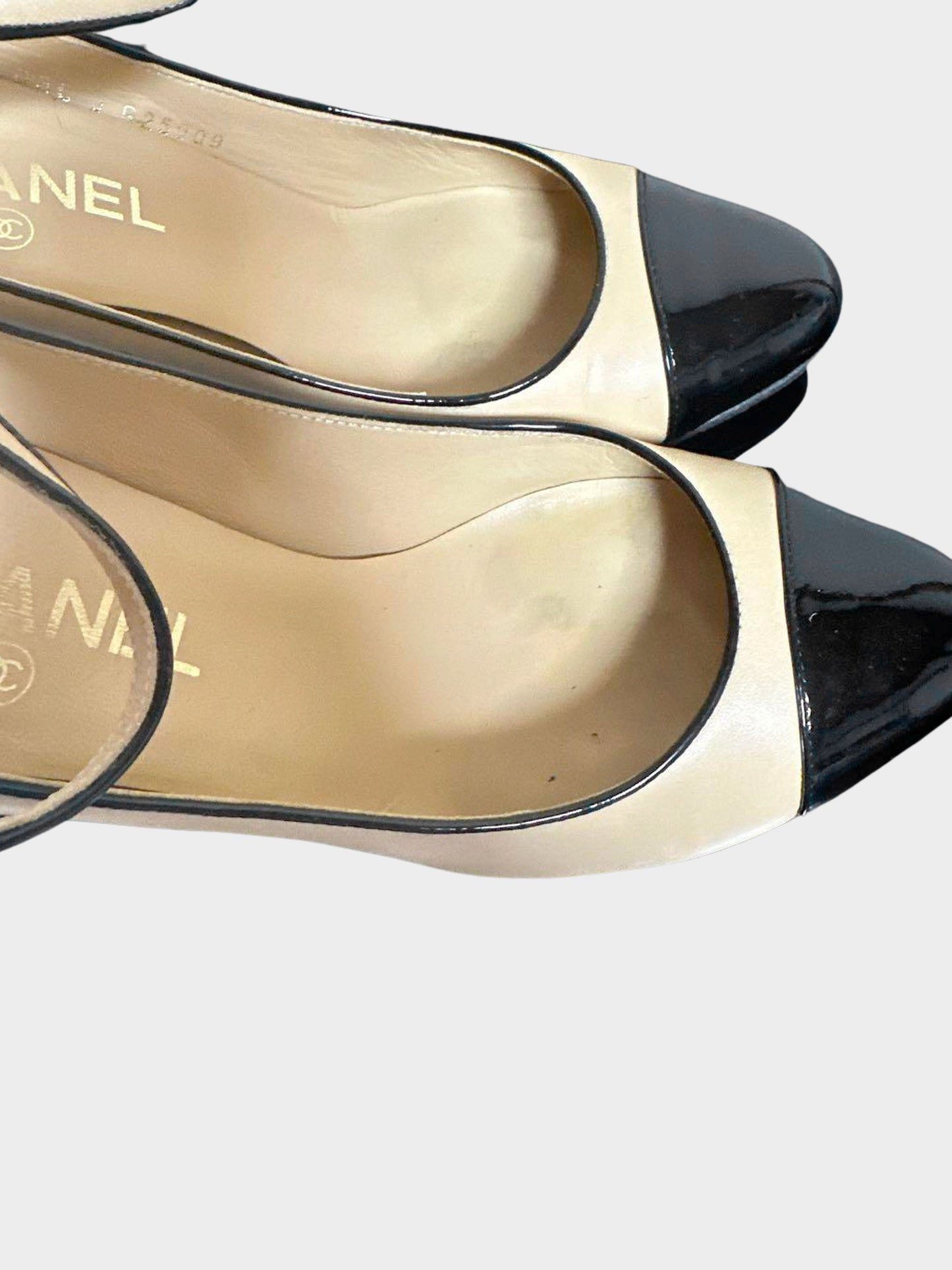 Chanel 2020s Black and Beige Two-toned Mary Jane Pumps