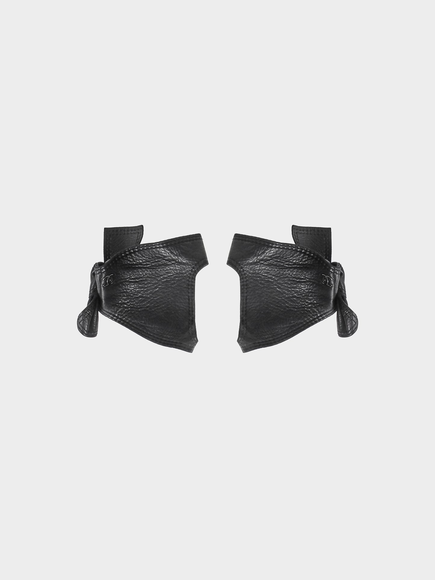 Chanel by Karl Lagerfeld 2000s Black Lambskin Leather Self-tie Fingerless Gloves
