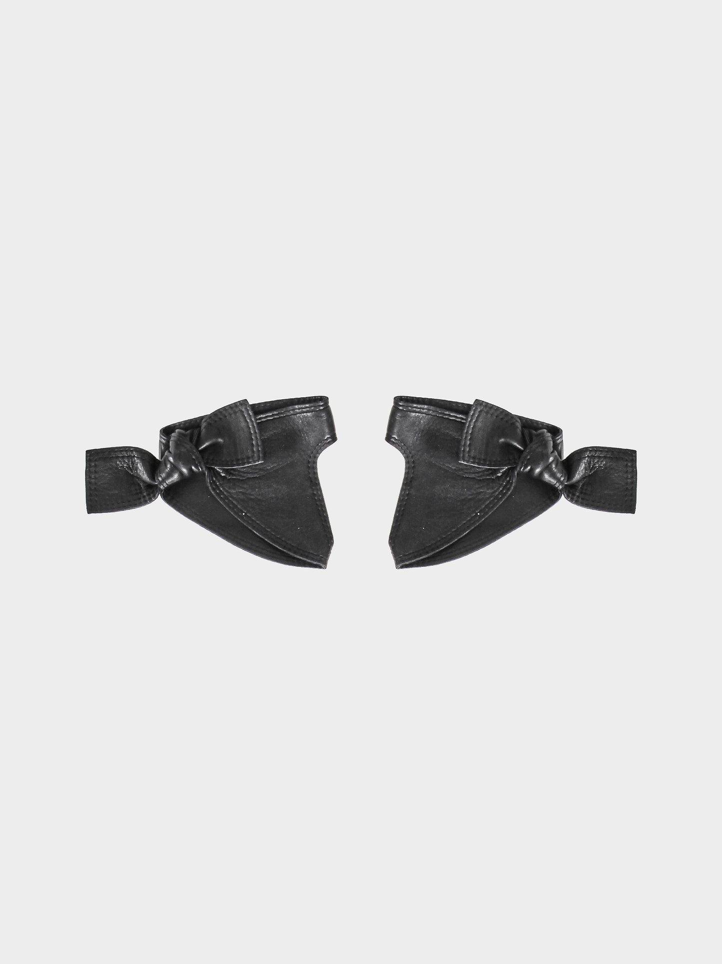 Chanel by Karl Lagerfeld 2000s Black Lambskin Leather Self-tie Fingerless Gloves