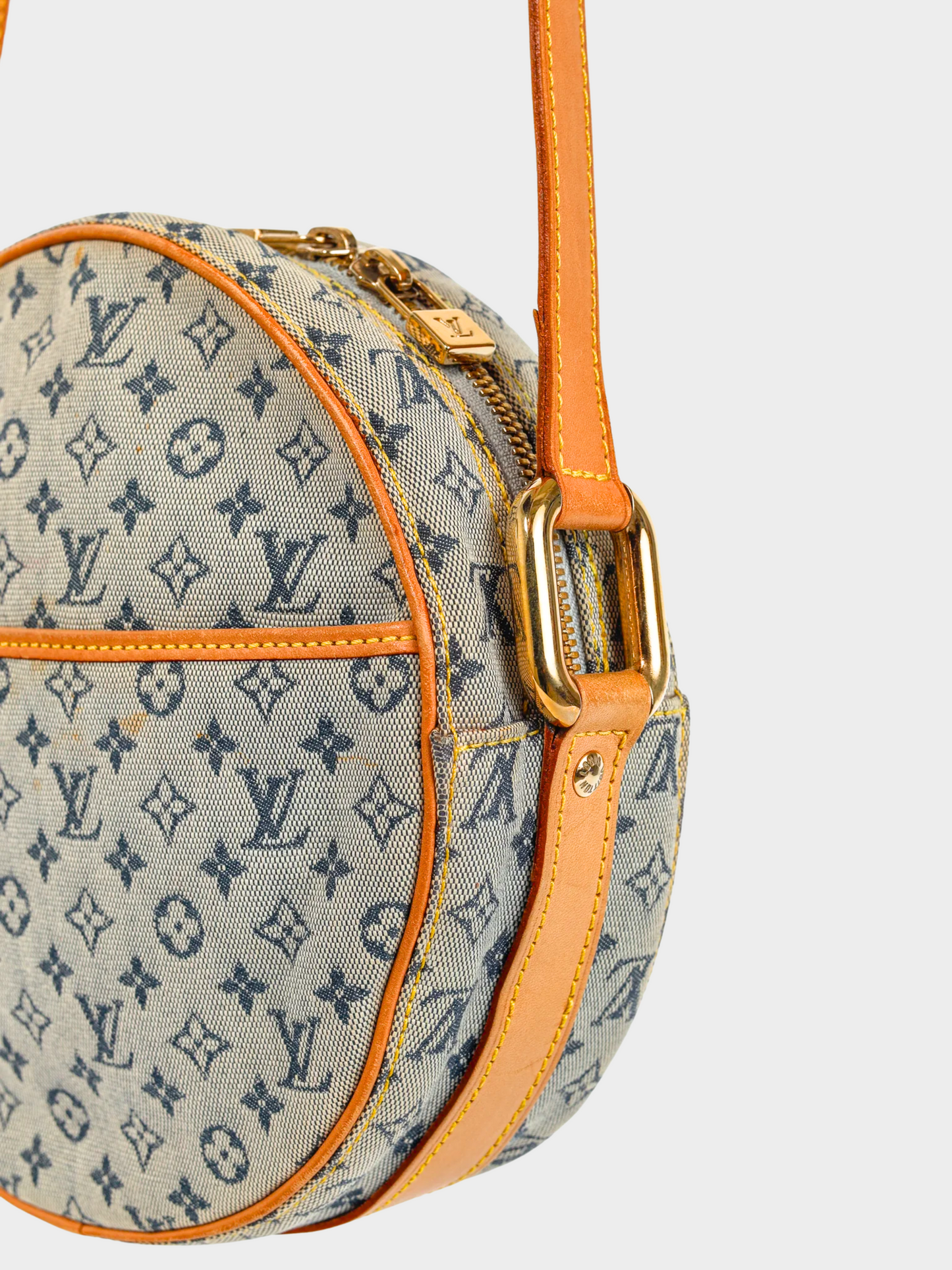 Louis Vuitton 2001 Grey Jeanne GM Mini Lin Monogram Canvas Round Crossbody Bag