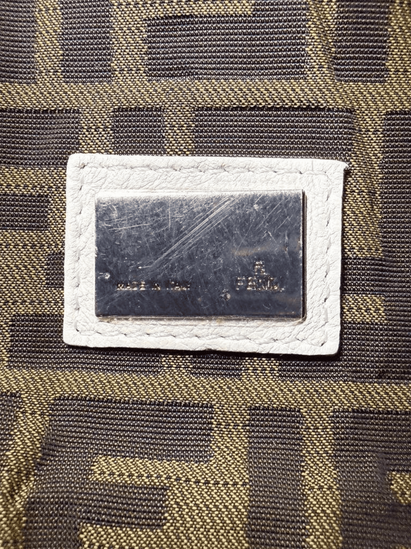 Fendi 2000s White Leather Nappa Nuvolata Spy Bag