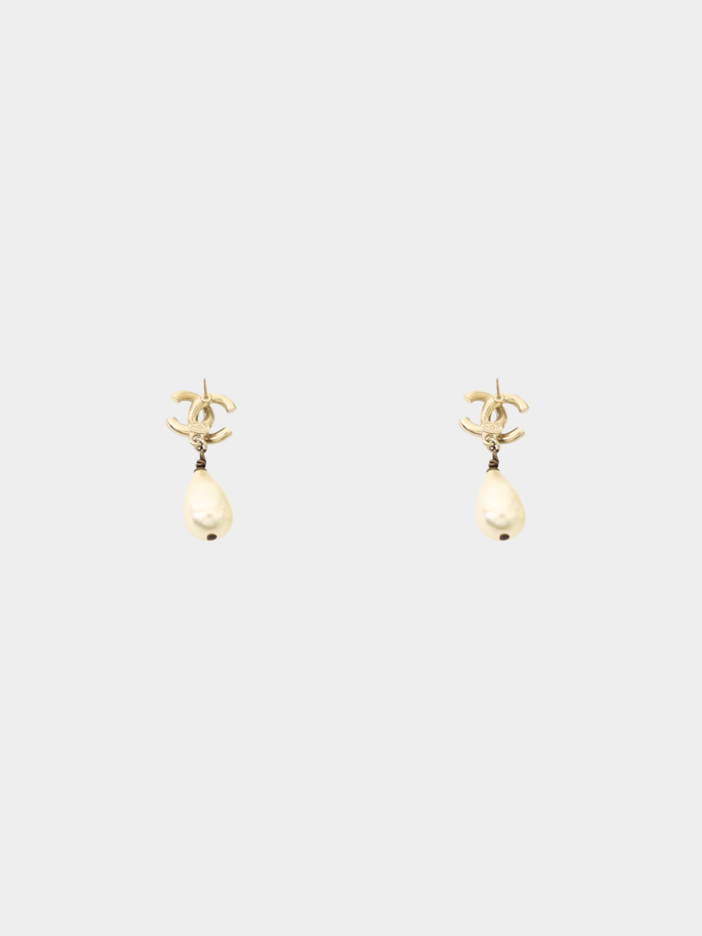 Chanel 2000s White Pearl Hanging Stud earrings