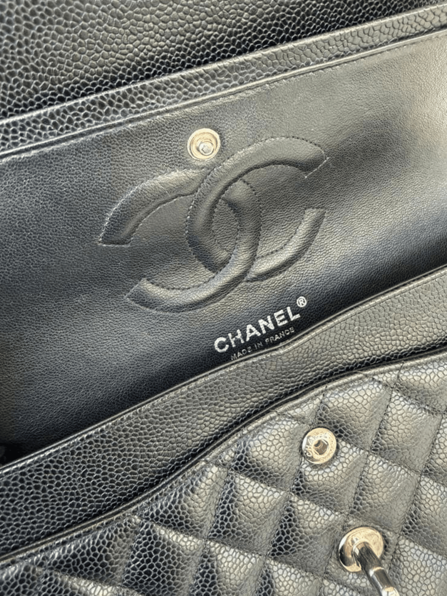 Chanel 2012 Black Classic 25 Caviar Skin Flap Bag