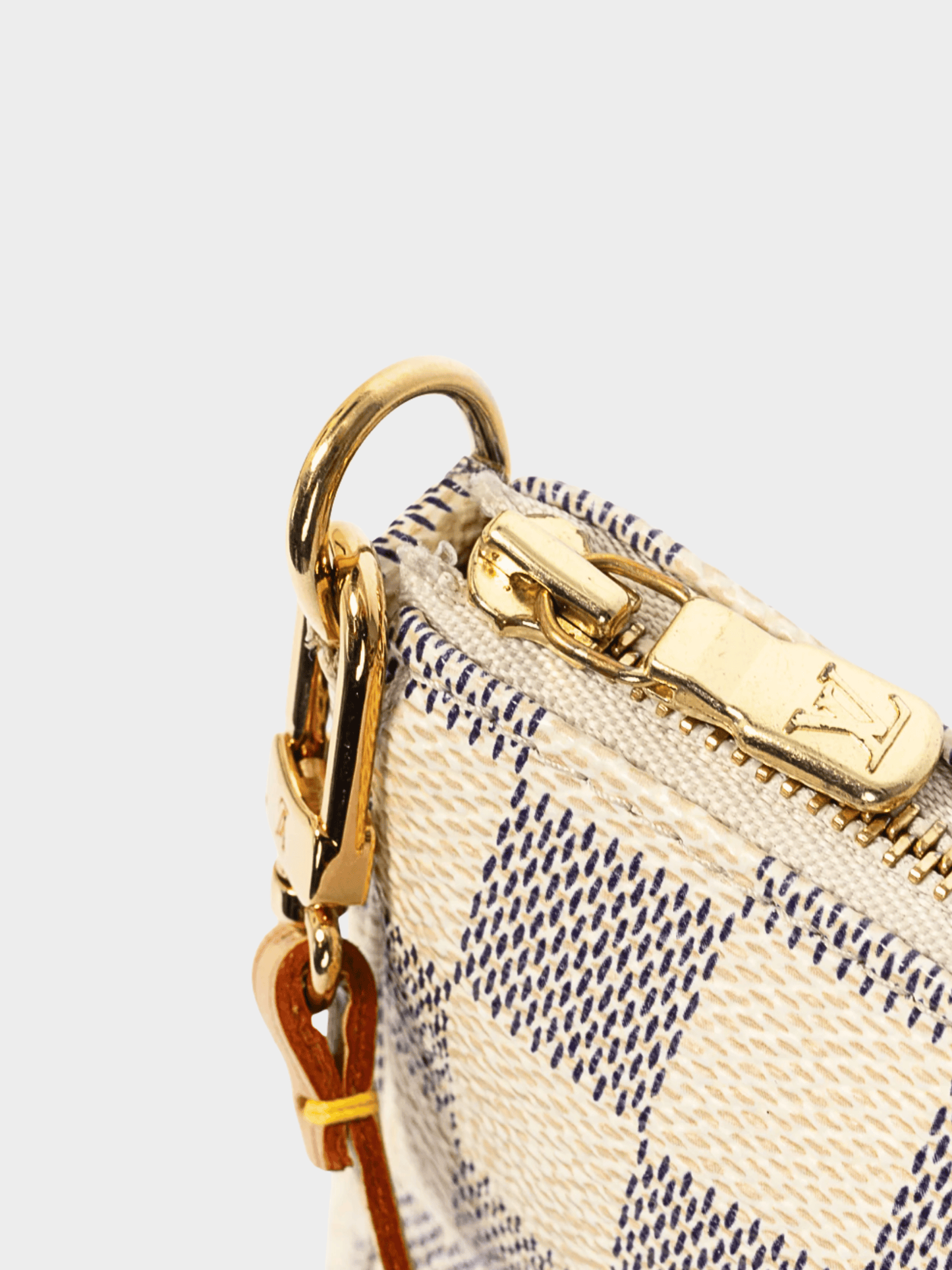 Louis Vuitton 2010s Damier Azur Canvas Pochette Accessoires