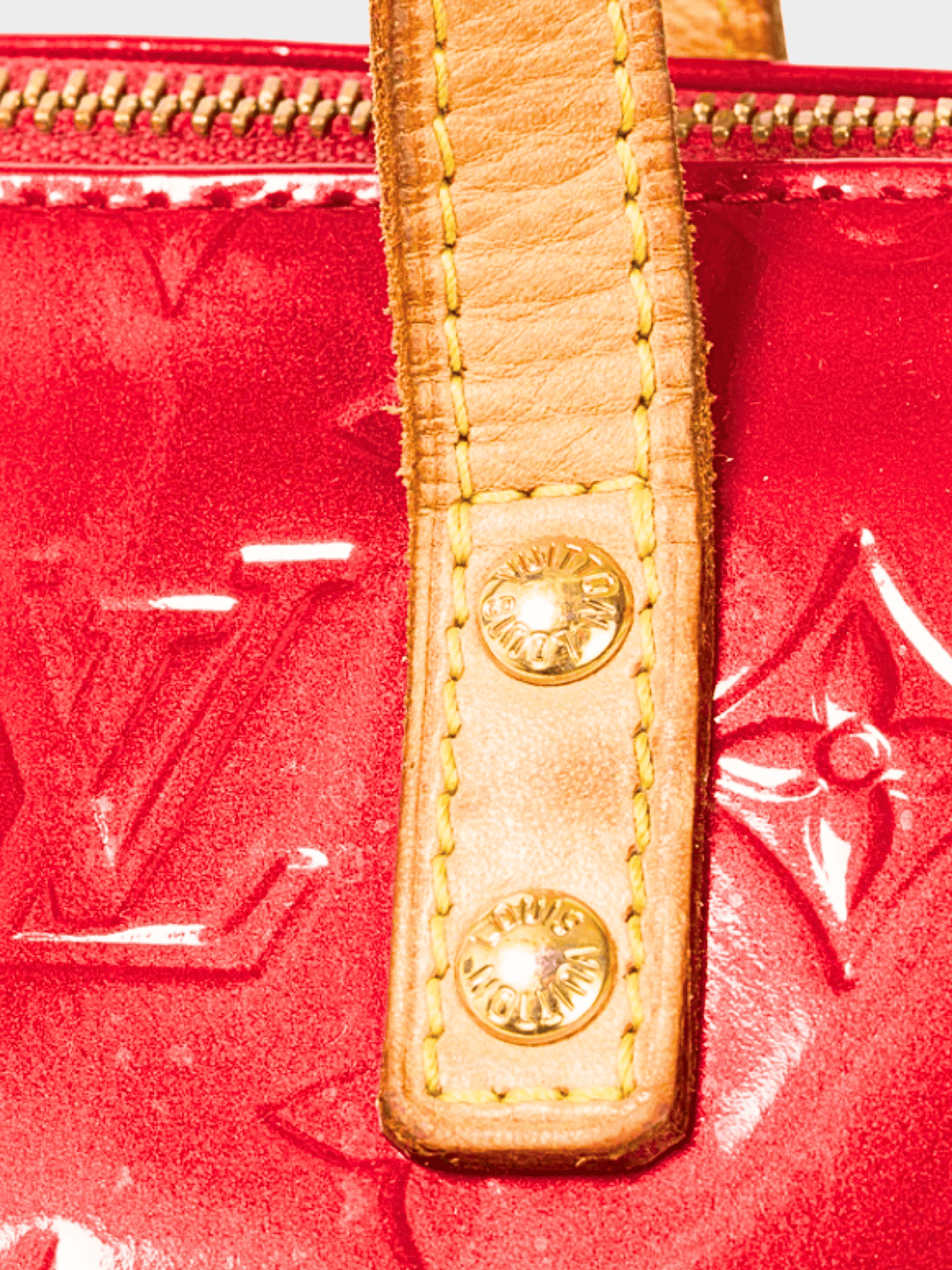 Louis Vuitton 2000s Bellevue PM Pomme D'Amour Monogram Vernis Tote