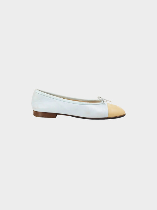 Chanel 2000s Pale Blue and Biege Two-toned Ballerina Flats