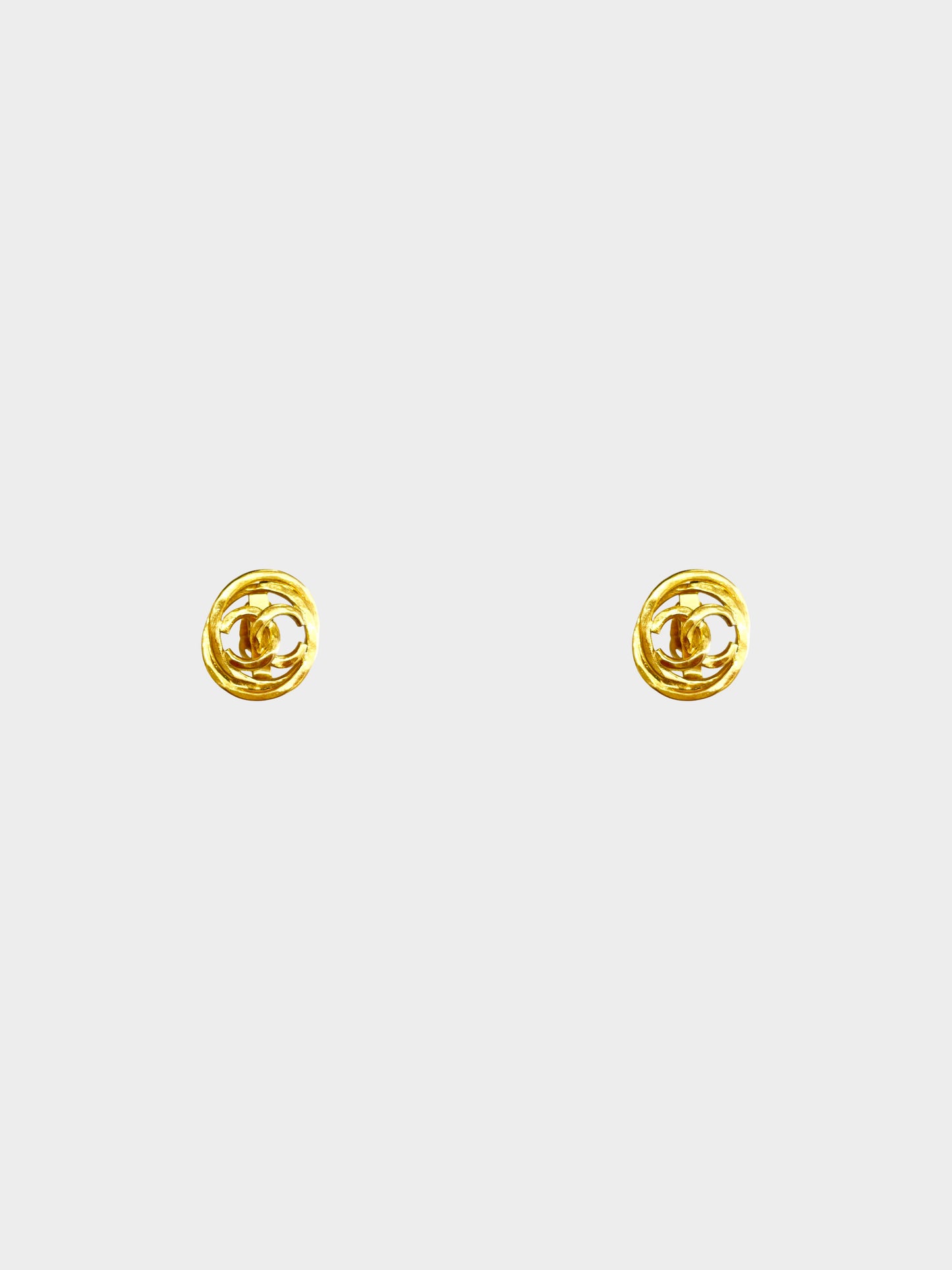 Chanel 1990s Gold Hammered Metal CC Clip-on Earrings