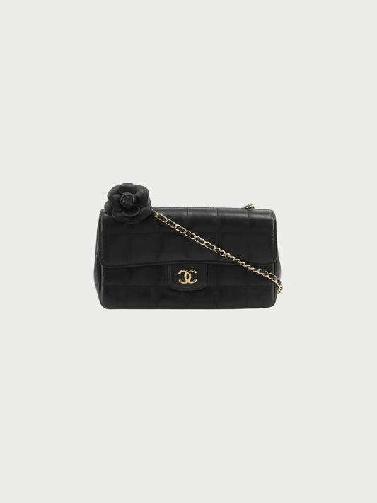 Chanel 2000s Black Calfskin Choco Bar Camellia Chain Shoulder Bag