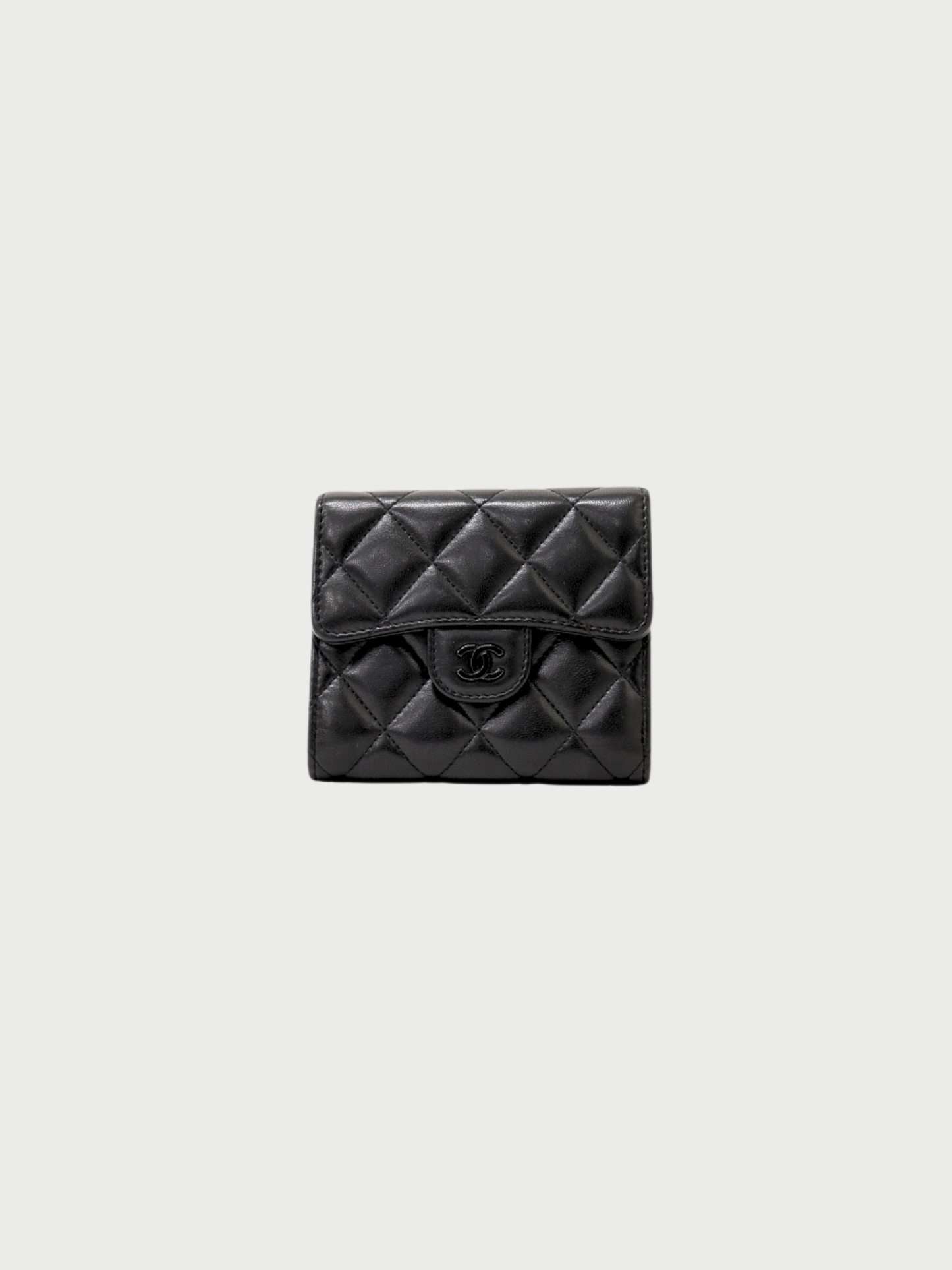 Chanel 2020s Black Lambskin Matelassé Compact Wallet