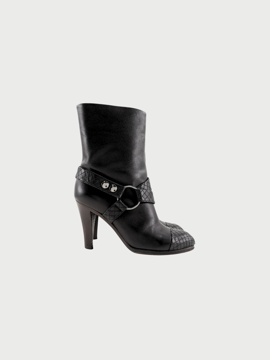 Chanel 2000s Black Leather COCO Mark Matelassé Boots