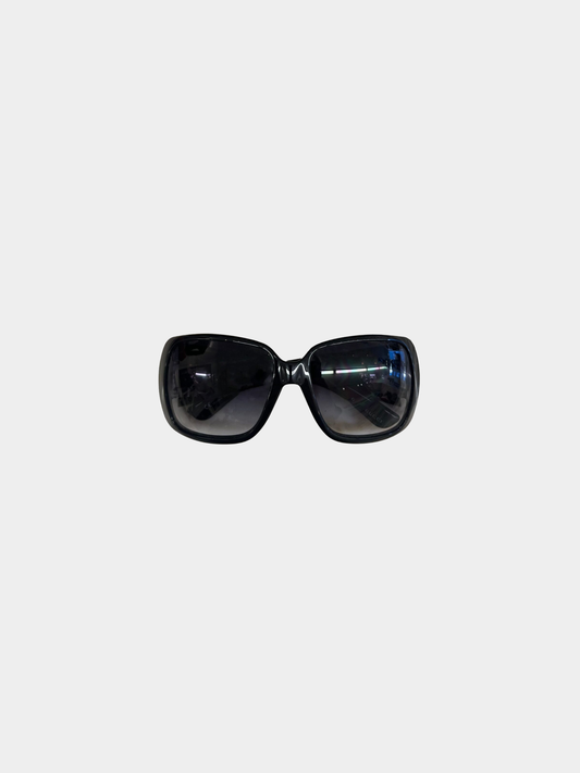 Gucci 2000s Black Frame Heart Crest Sunglasses