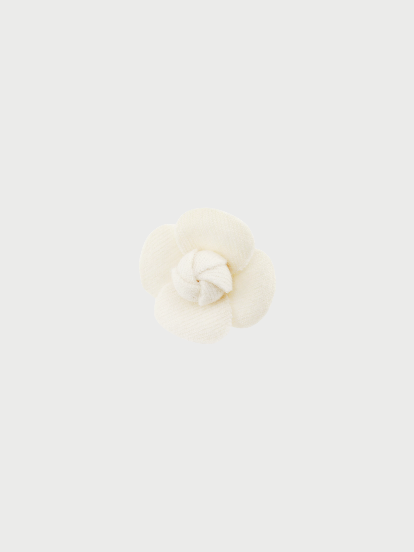 Chanel 2000s White Cotton Camellia Flower Corsage Brooch