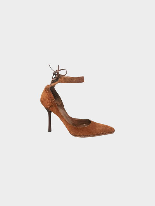 Gucci by Tom Ford Early 2000s Brown Suede Whipstitch D’Orsay Heels