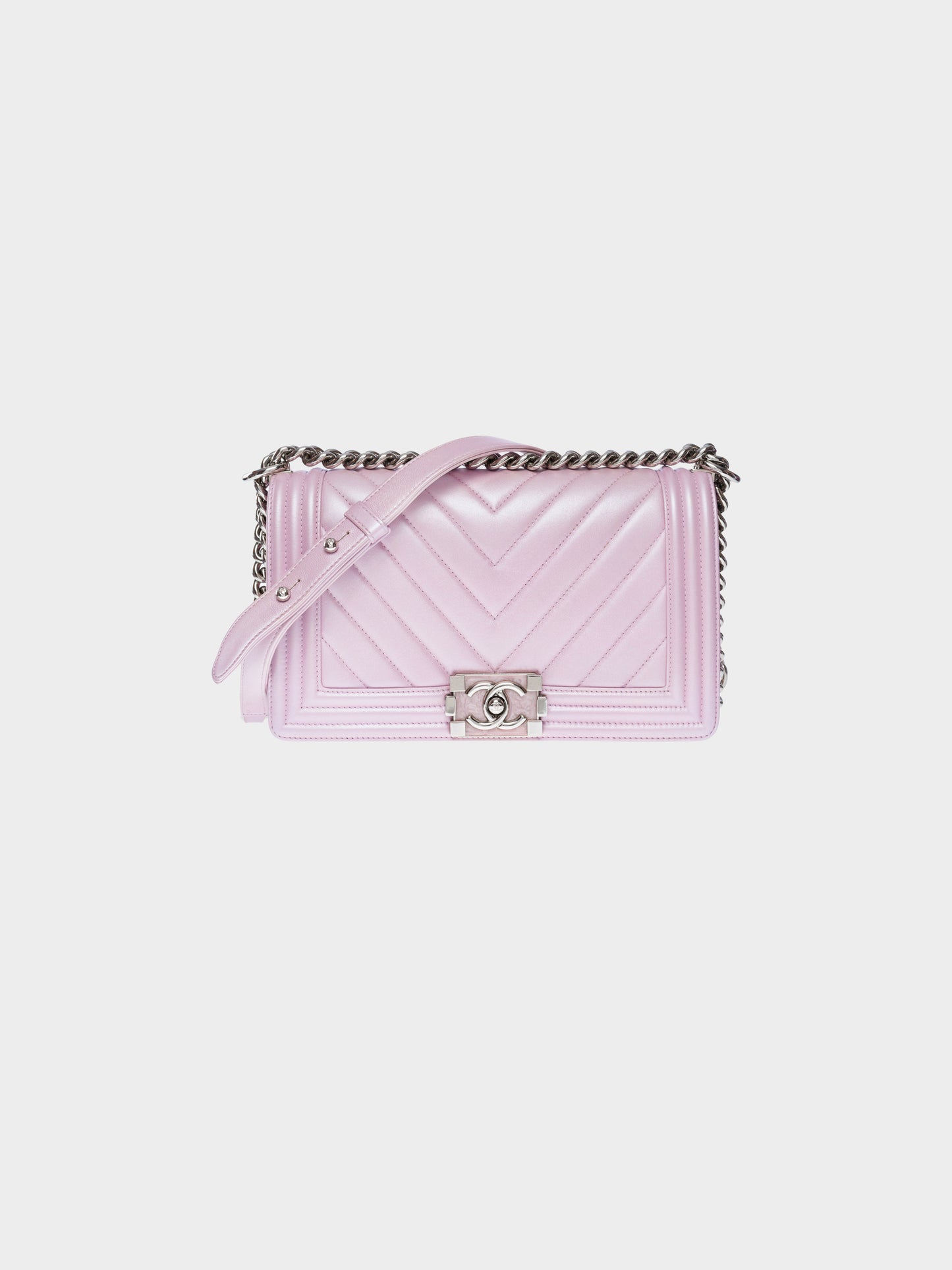 Chanel 2018 Metallic Lilac Lambskin Chevron Stitch Medium Boy Flap Bag