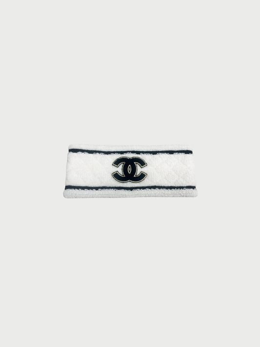 Chanel 2020s Ivory Black Cashmere CC Logo Headband