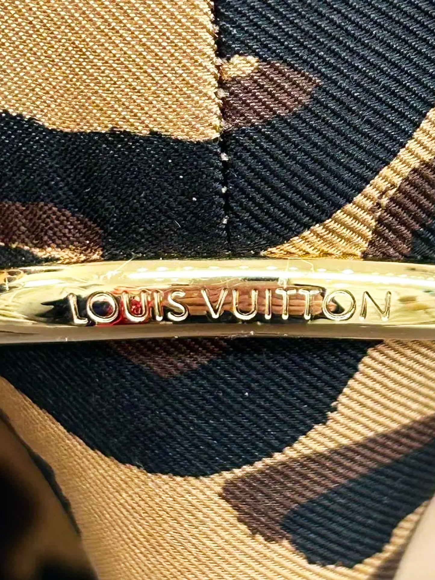 Louis Vuitton 2013 Leopard Print Silk Eyeline Pumps