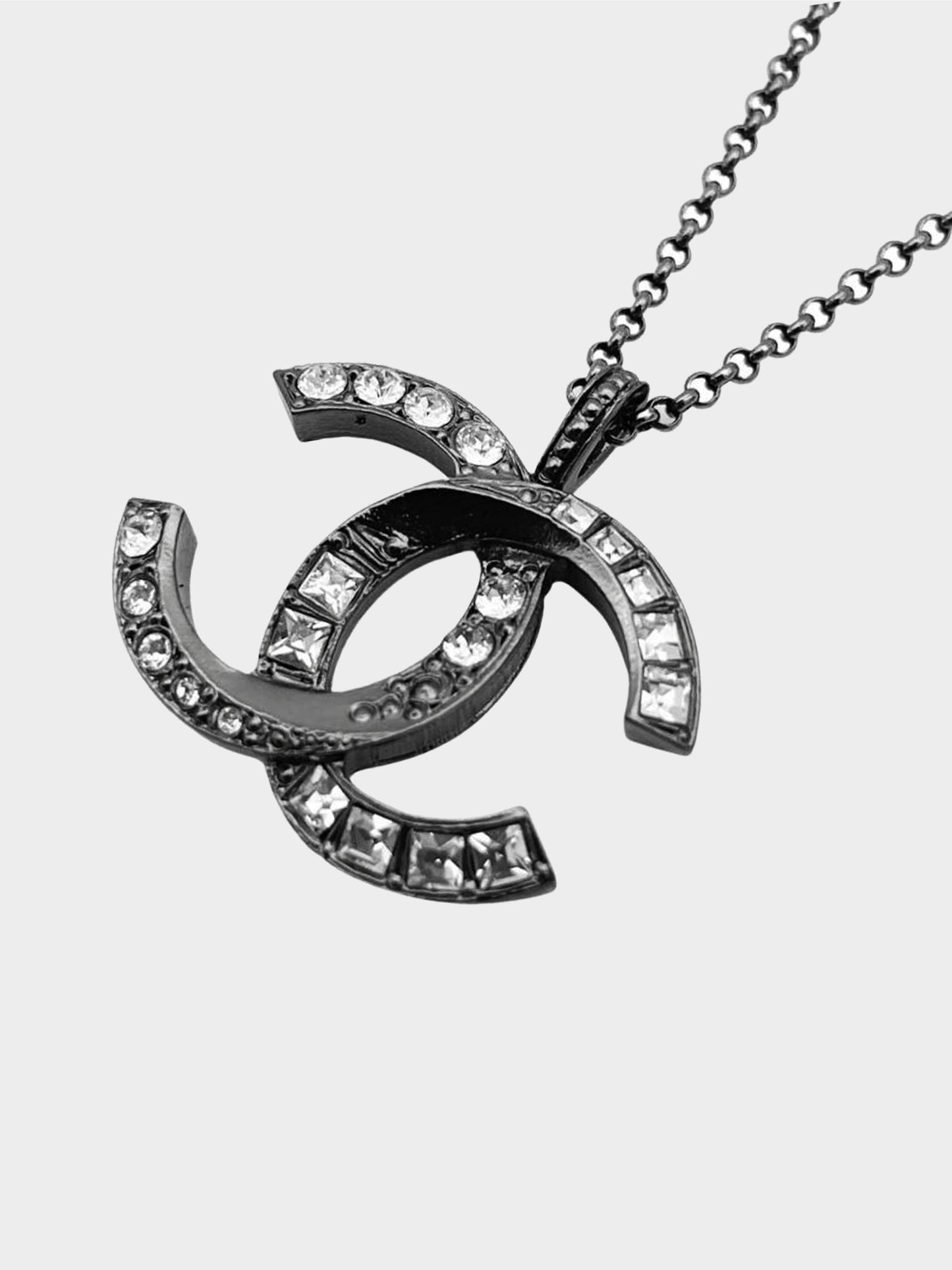 Chanel Spring 2018 Silver Crystal CC Pendant Necklace