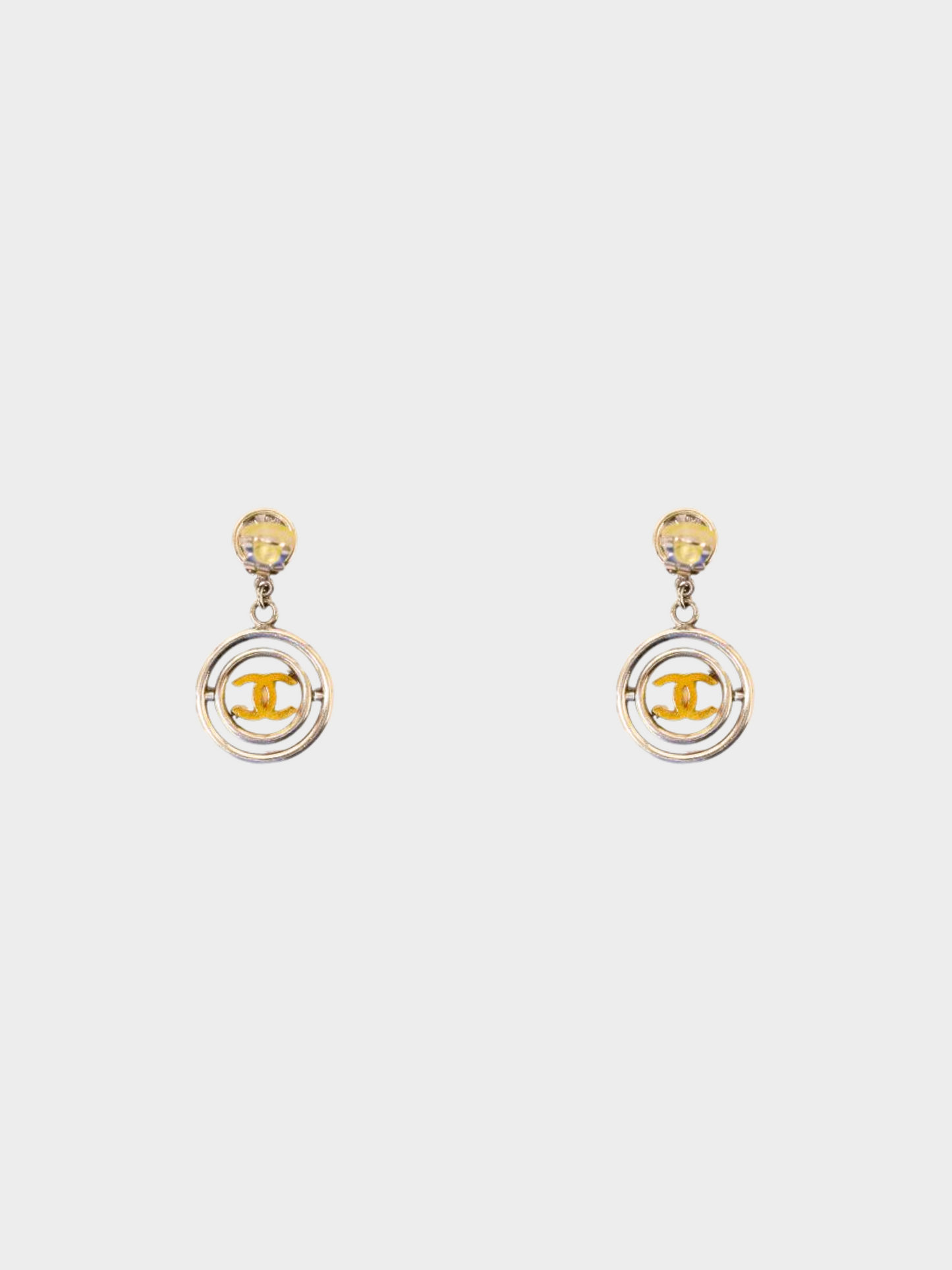 Chanel 2000s Silver CC Clover Round Cilp-On Earrings