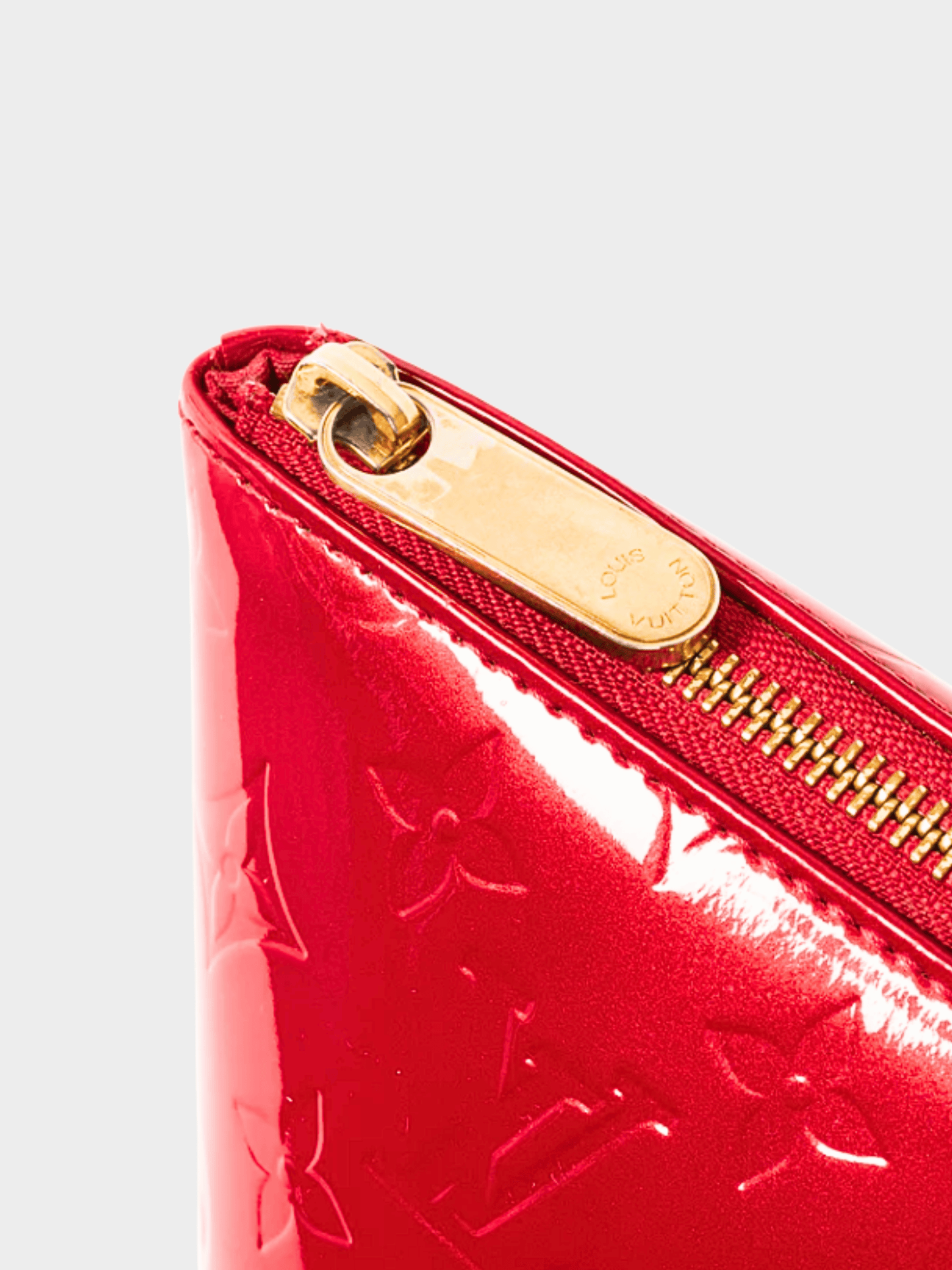 Louis Vuitton 2000s Bellevue PM Pomme D'Amour Monogram Vernis Tote