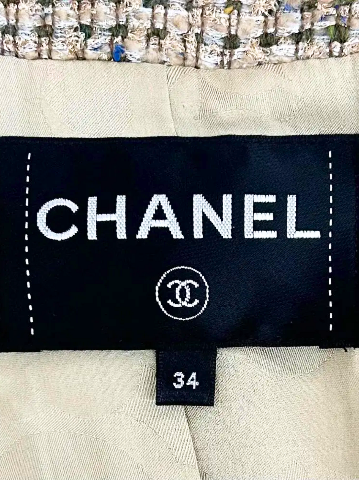 Chanel 2021 Beige Tweed and Faux Fur Jacket