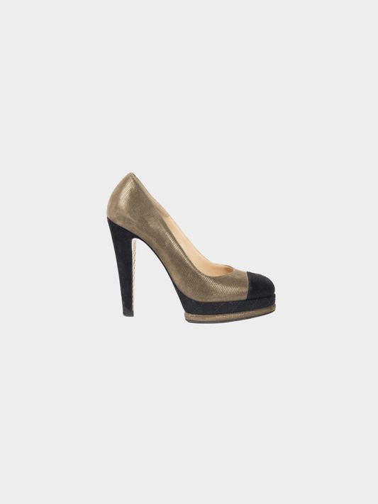 Chanel 2012 Métiers D’art Khaki & Noir Suede Cap-Toe Pumps