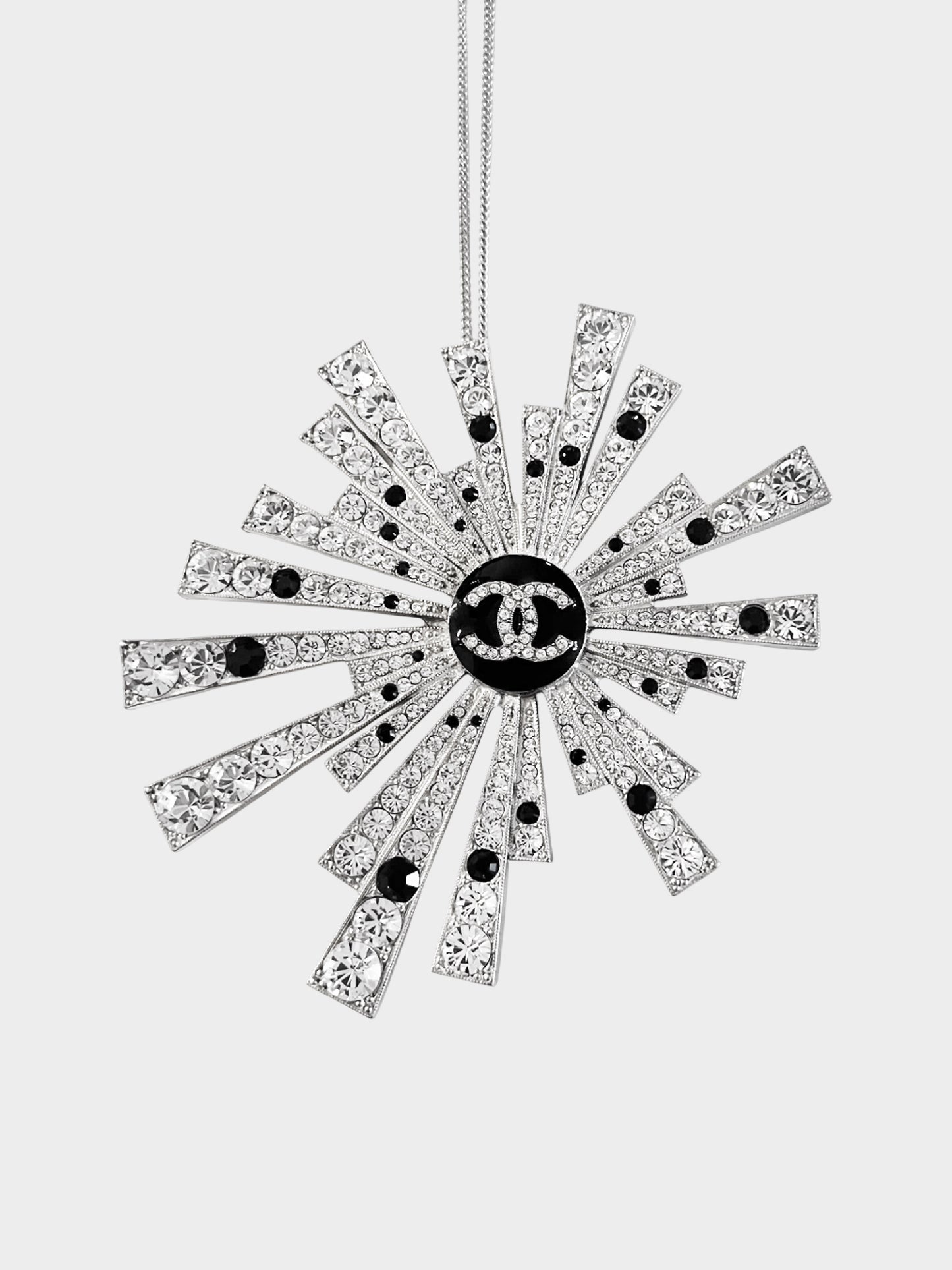 Chanel Fall 2005 Silver Starburst Pendant Necklace