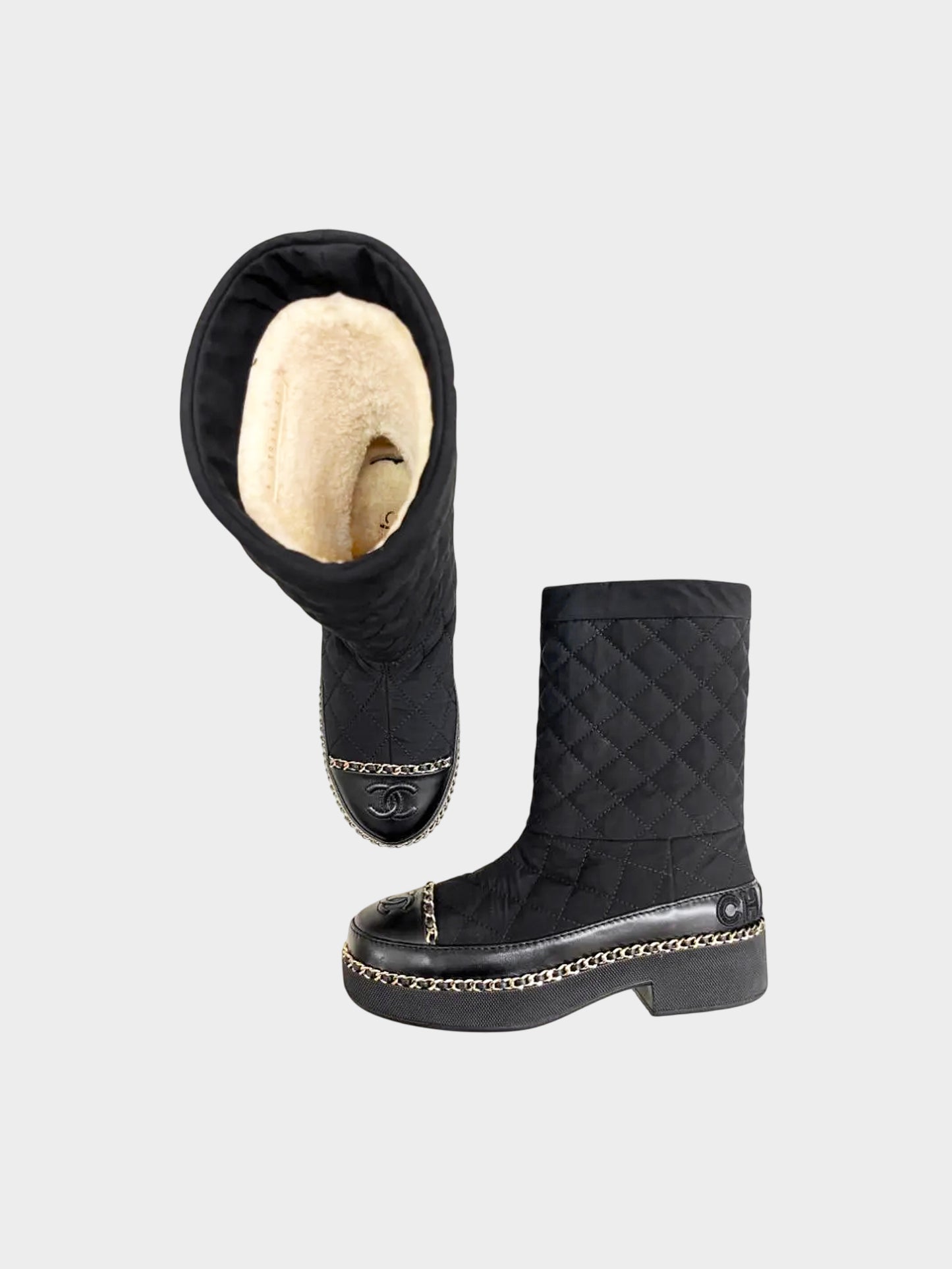 Chanel 2021 Apres Ski Quilted Boots with Shearling Lining