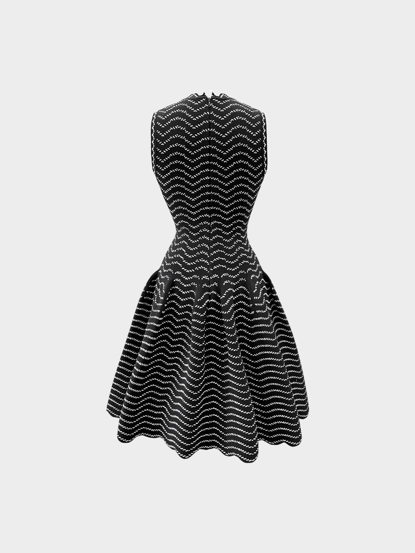 Azzedine Alaïa 2010s Black and White Fit ‘n’ Flare Knit Dress