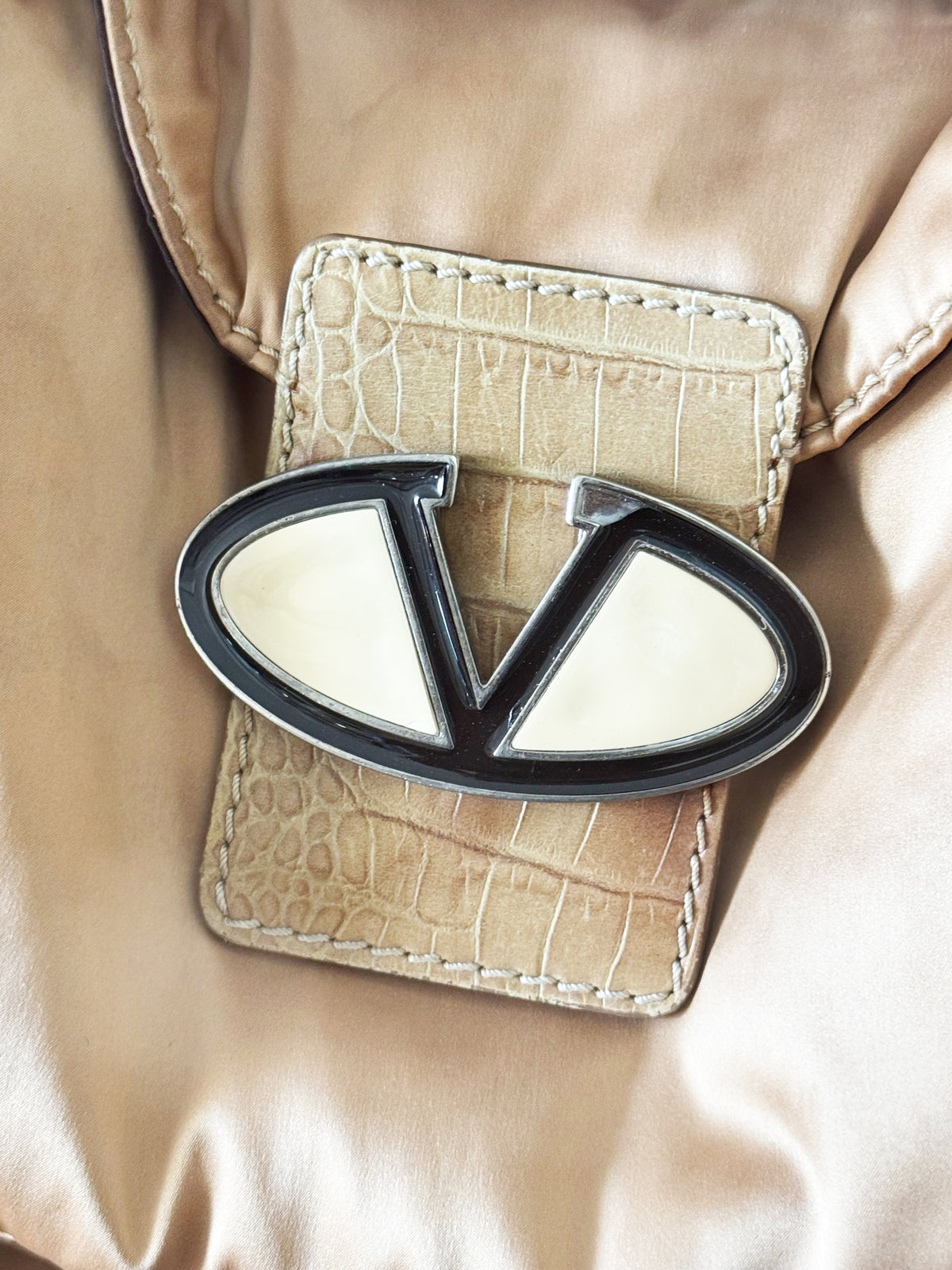 Valentino 2000s Beige Satin and Croc Leather Shoulder Bag