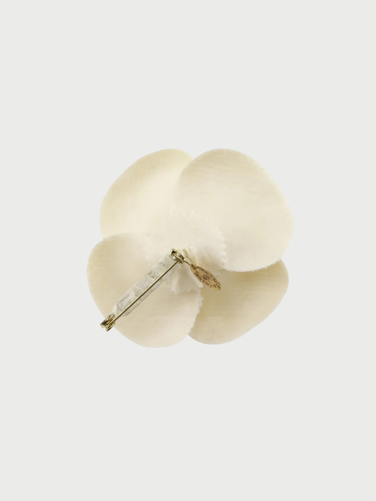Chanel 2000s White Cotton Camellia Flower Corsage Brooch