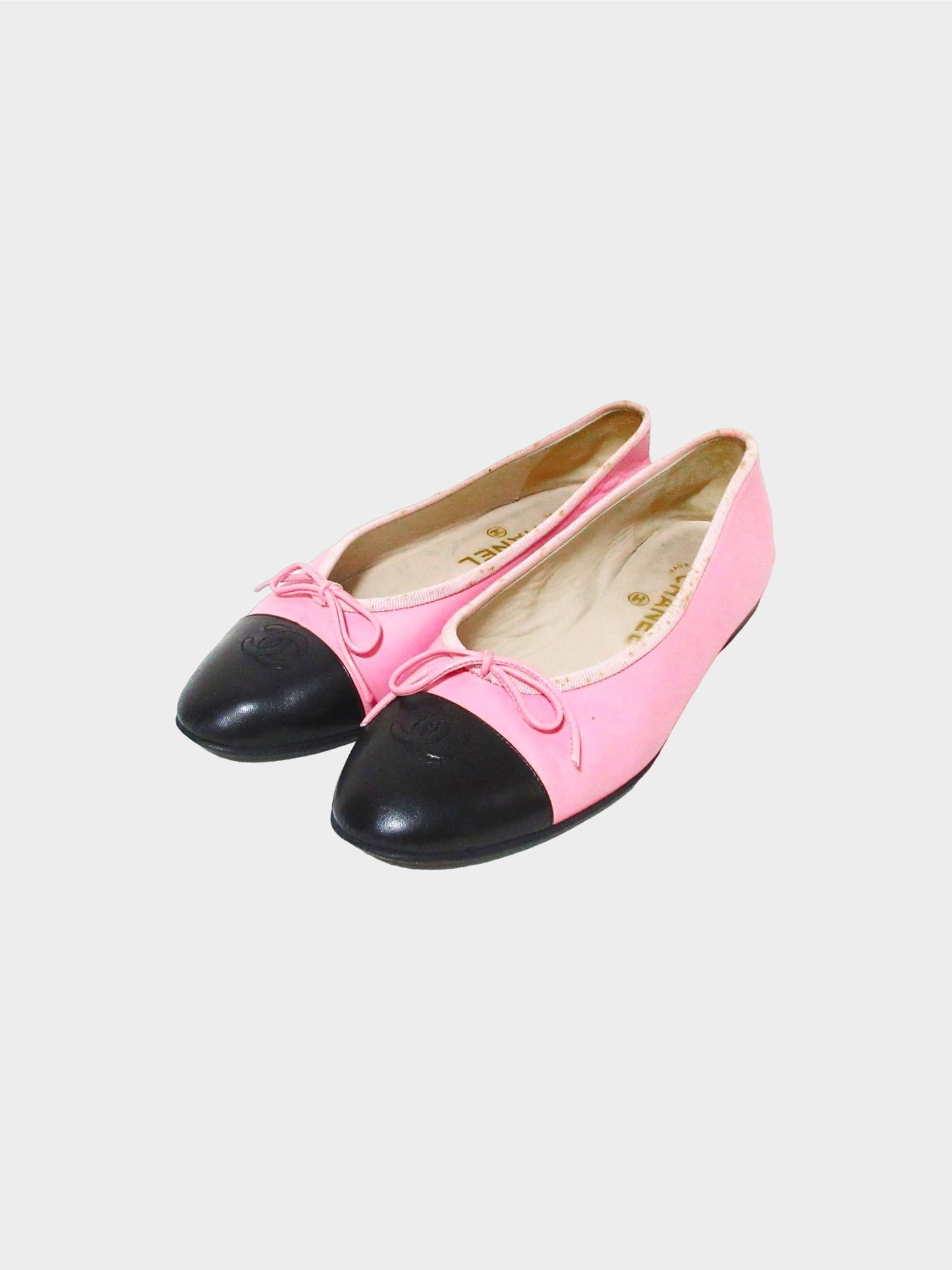 Chanel 2000s Black and Pink Two-toned Ballerina Flats