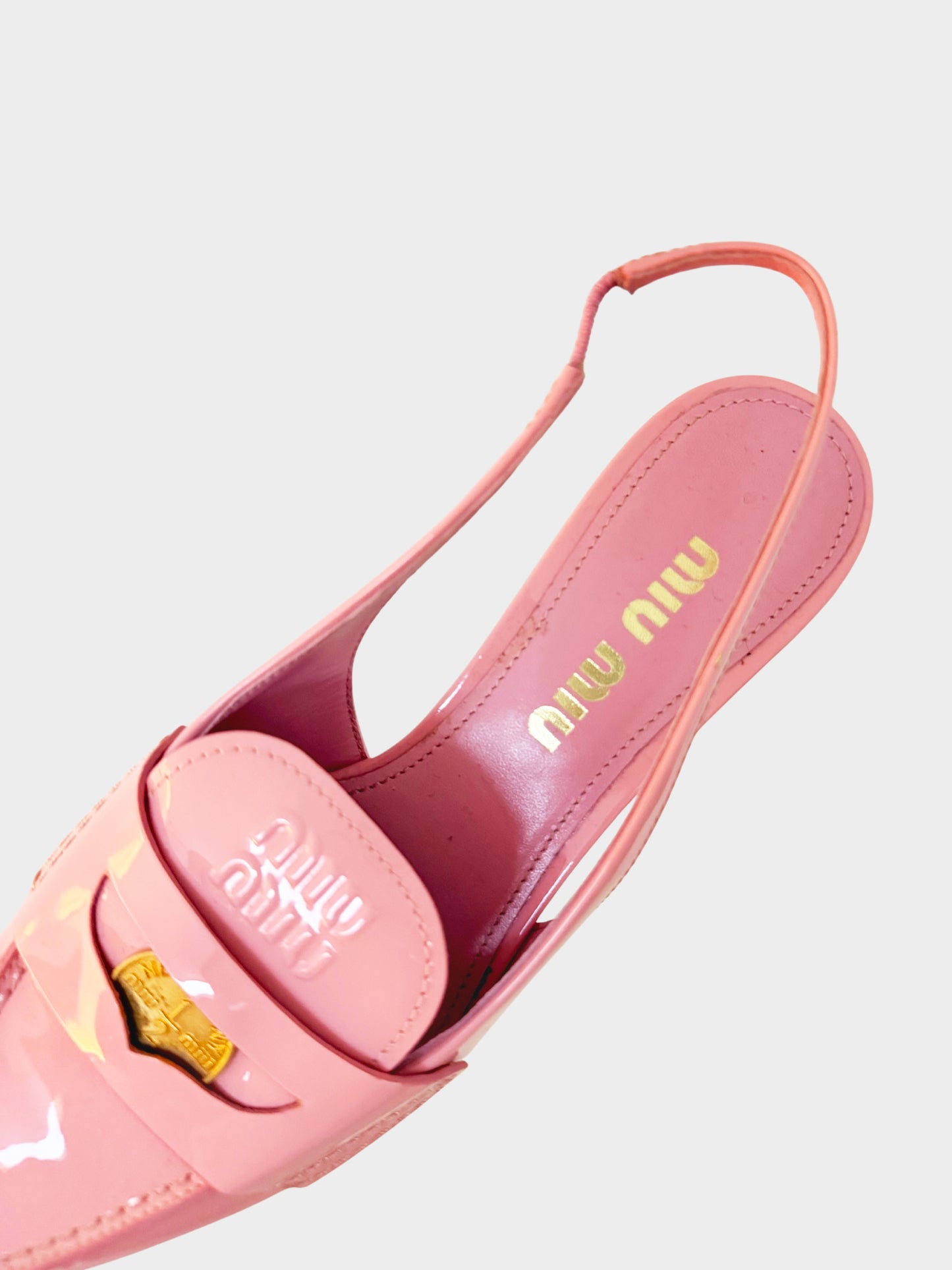 Miu Miu 2023 Pink Patent Leather Pointed Kitten Heels