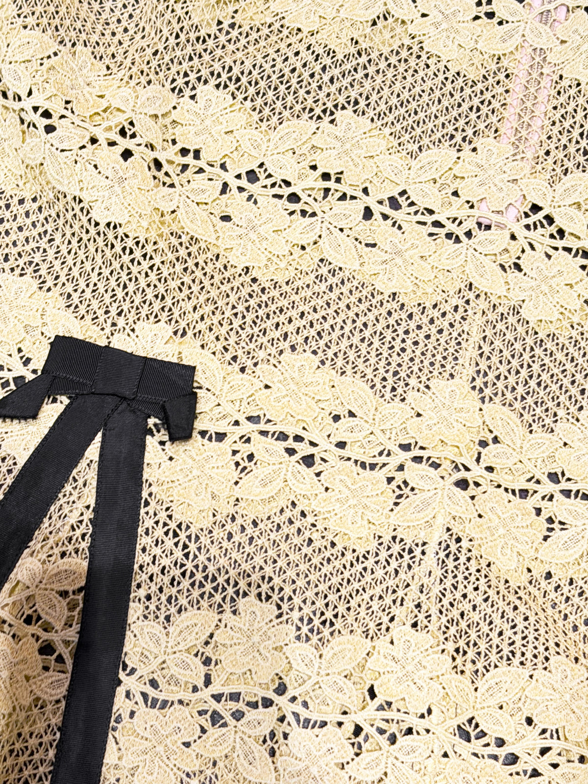 Louis Vuitton by Marc Jacobs SS 2003 Yellow and Black Cotton Lace Bow-Trimmed Skirt