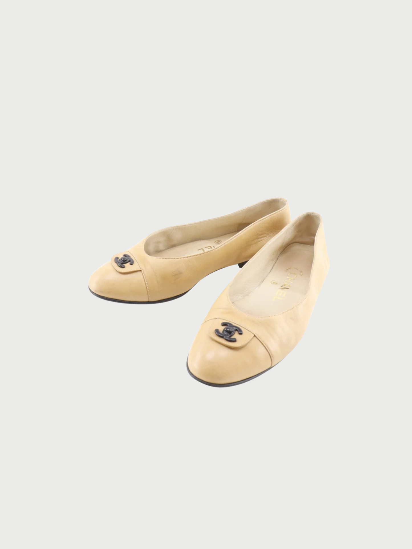 Chanel 2000s Beige Lambskin CC Ballet Pumps