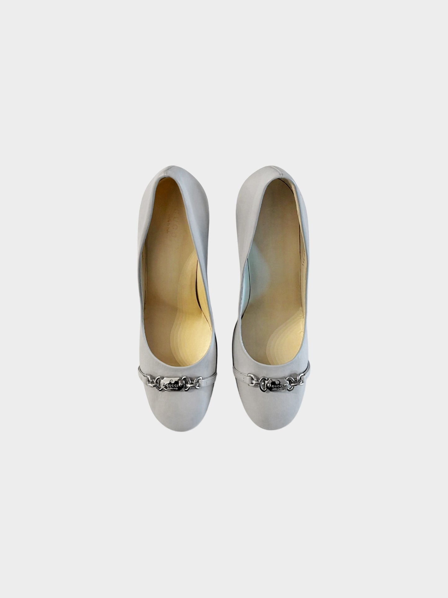 Gucci 2000s Grey Chain Link Leather Pumps