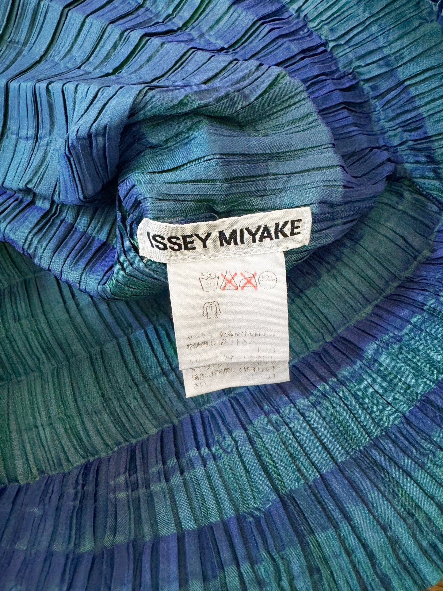 Issey Miyake 2000s Blue Pleated High Neck Top