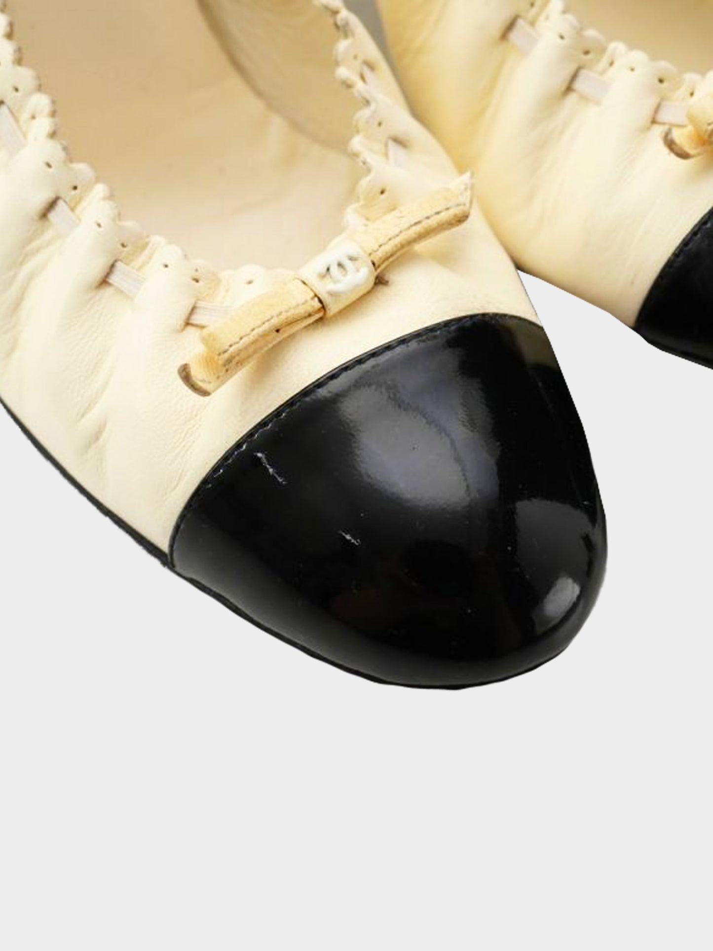 Chanel FW 2005 Ivory and Black Leather Ribbon Ballerina Pumps