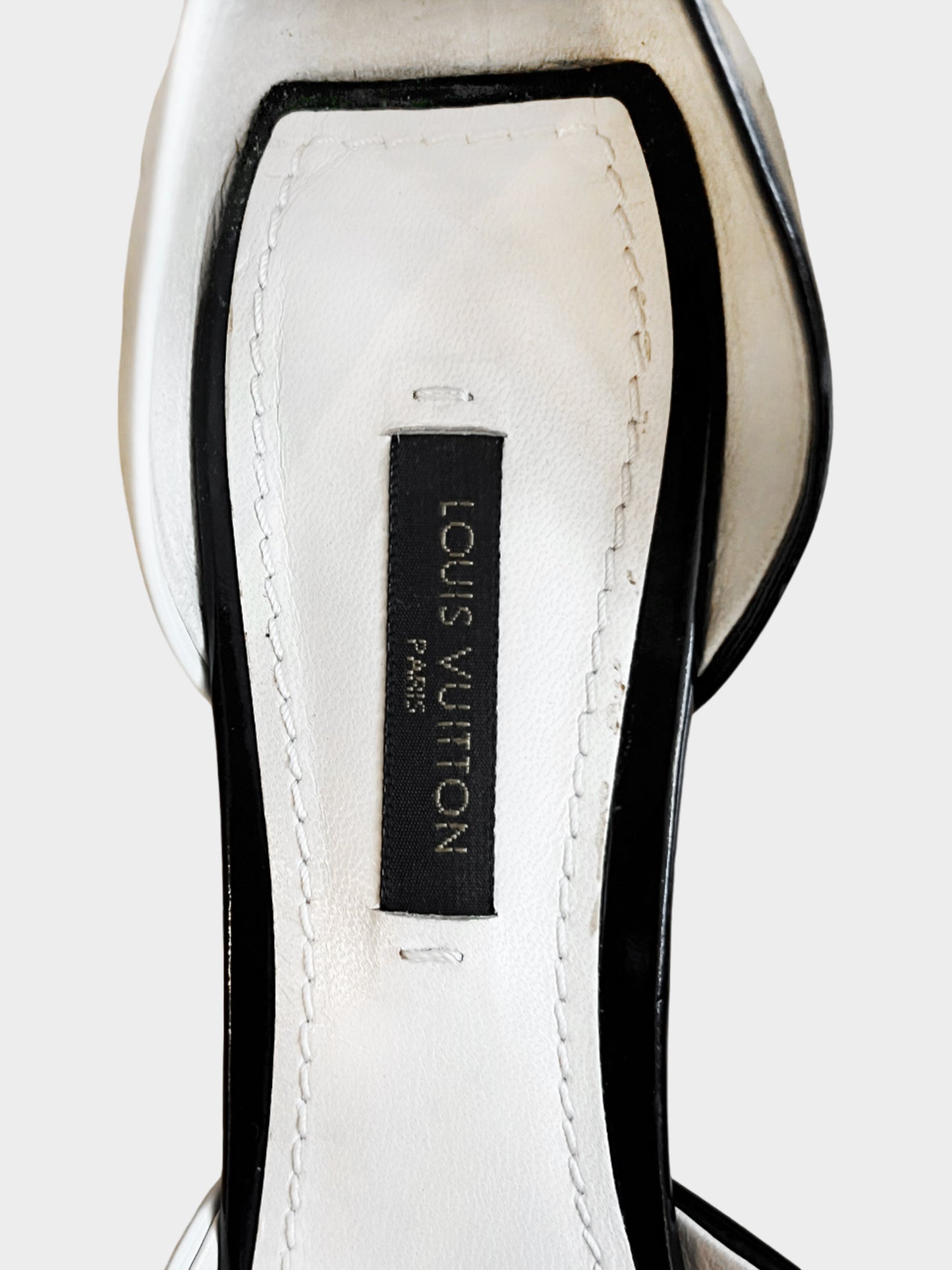 Louis Vuitton 2013 Black and White Leather D'Orsay Bow Pointed Toe Pumps