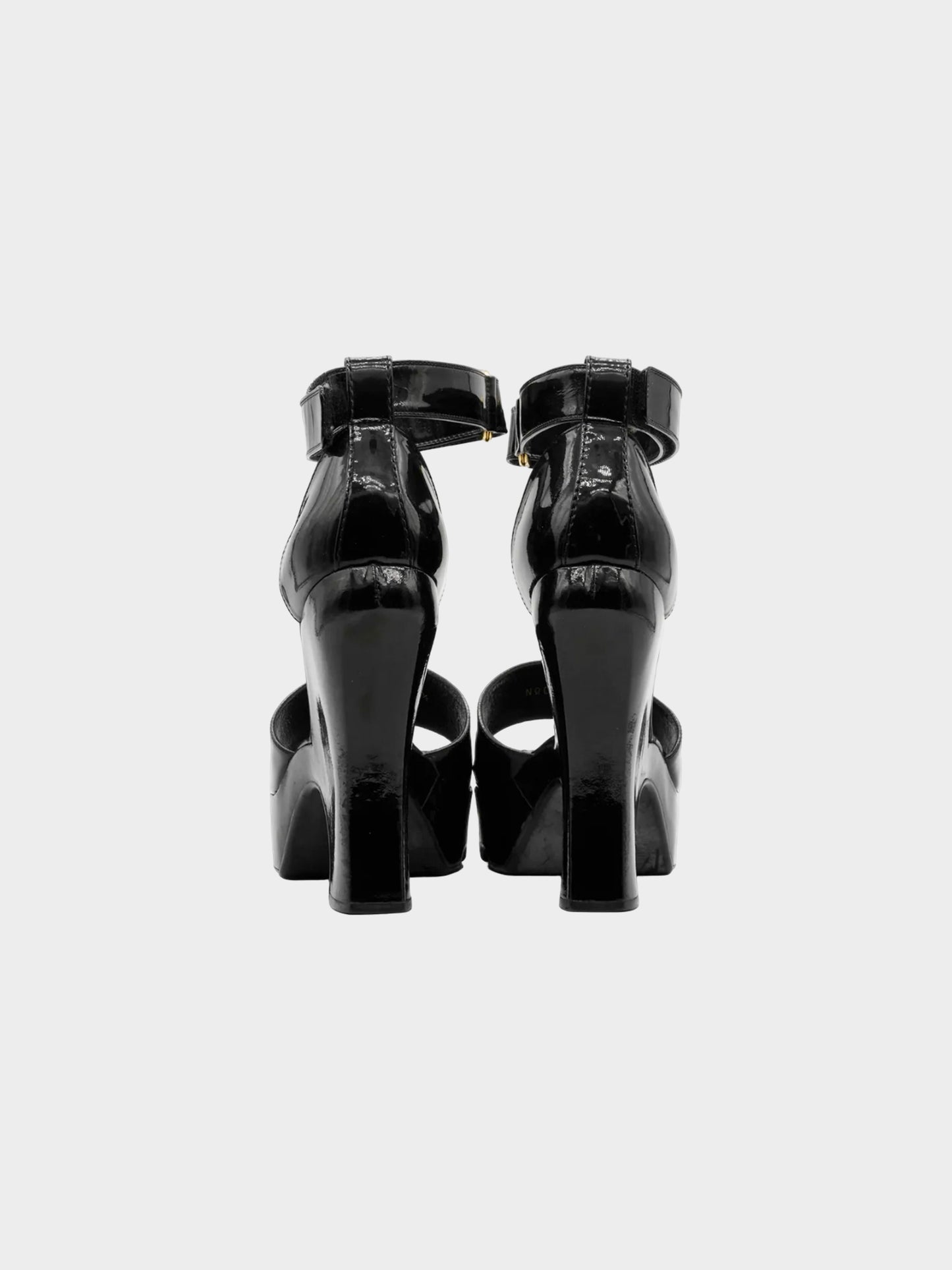Louis Vuitton FW 2006 Black Patent Leather Heeled Sandals
