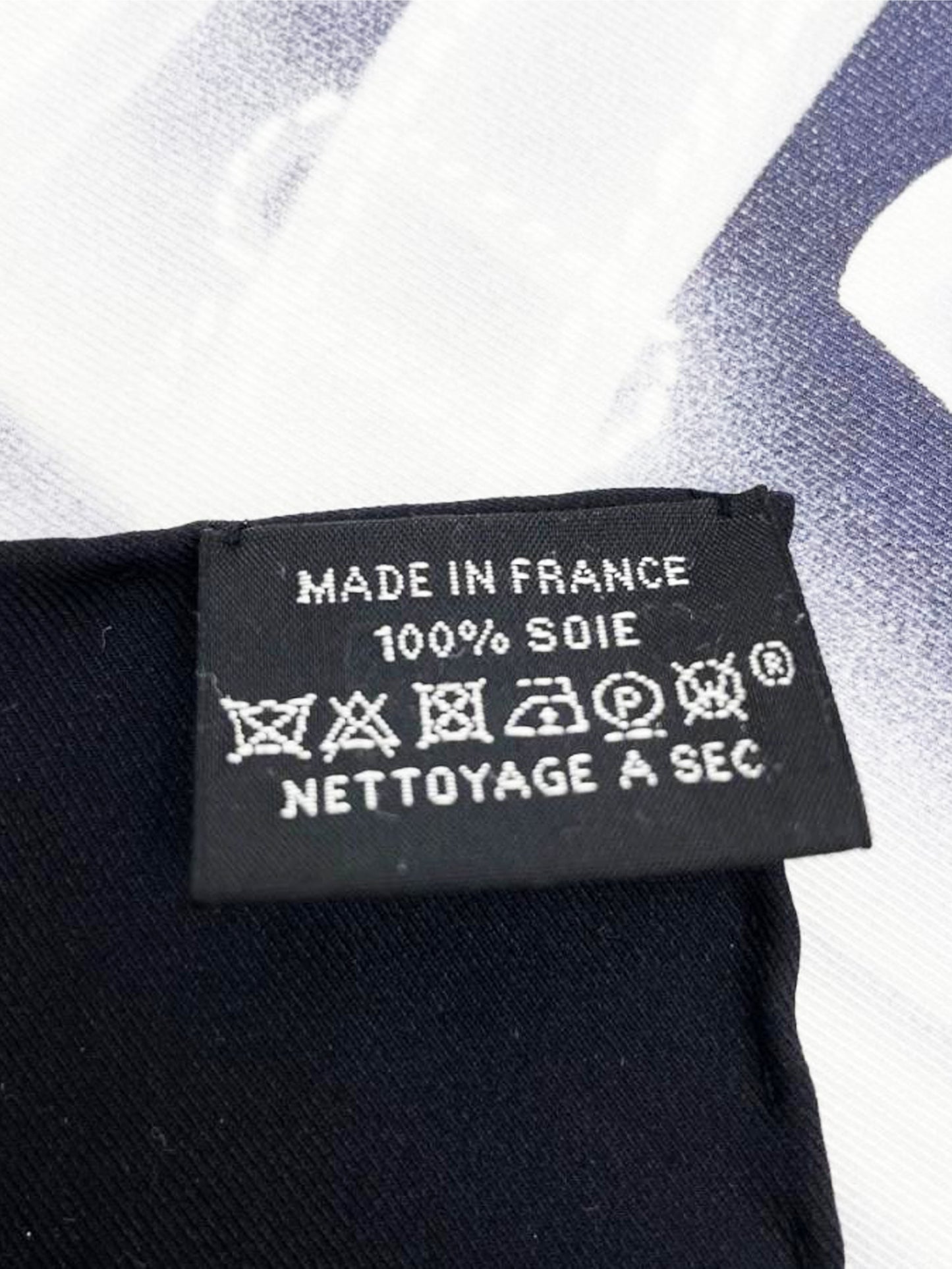 Hermès 2020s Silk "Please Check-In" Scarf 70