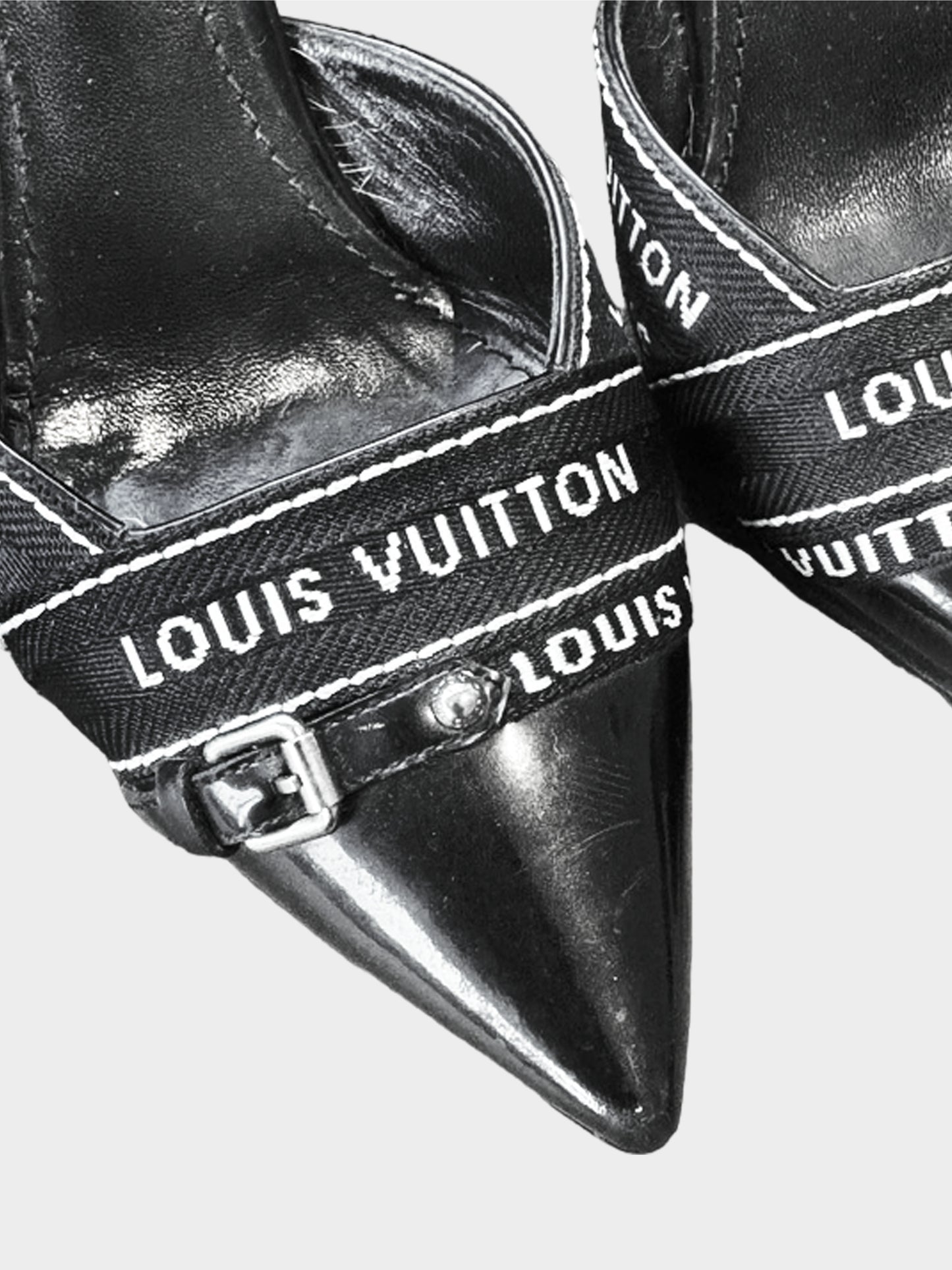 Louis Vuitton 2000s Black Patent Leather Ribbon Pumps