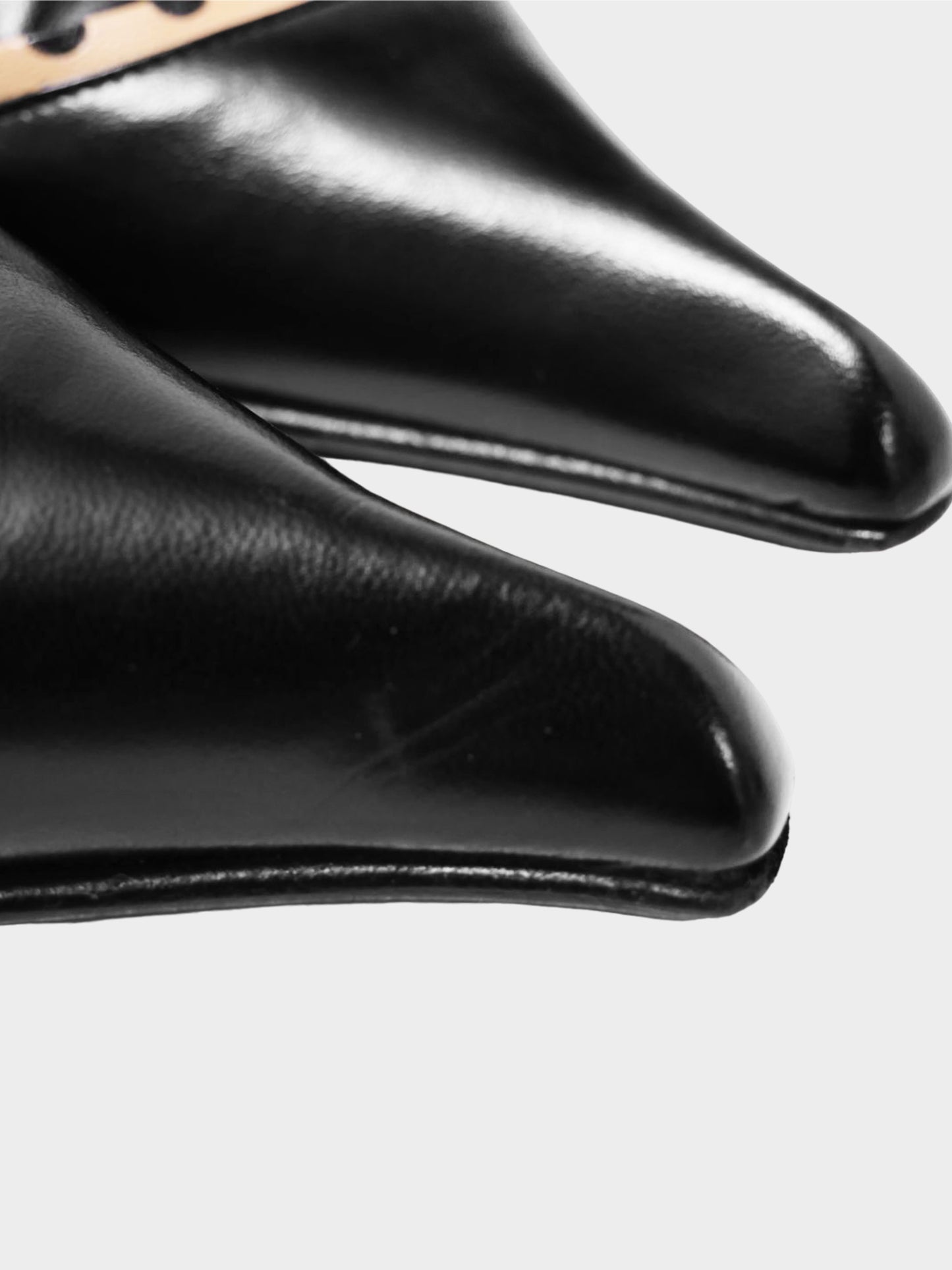 Chanel 2004 Black Pointed Toe Slingback Leather Heels