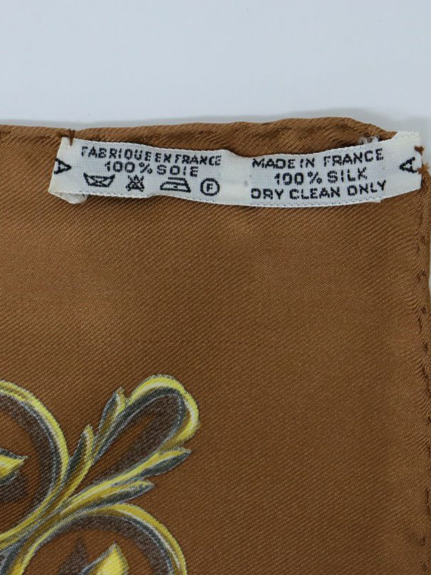 Hermès 2000s Multicolor Silk Carré 90 Scarf