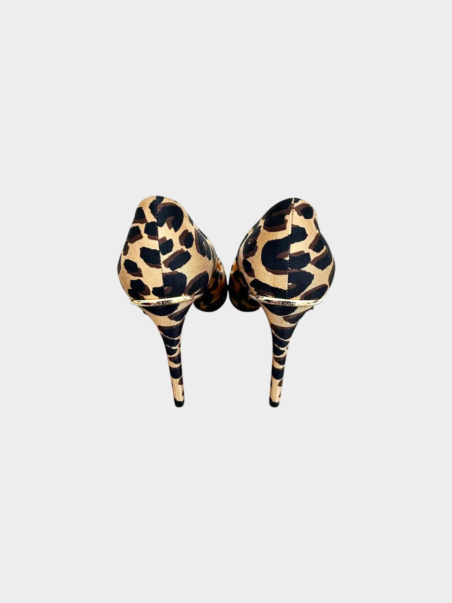 Louis Vuitton 2013 Leopard Print Silk Eyeline Pumps