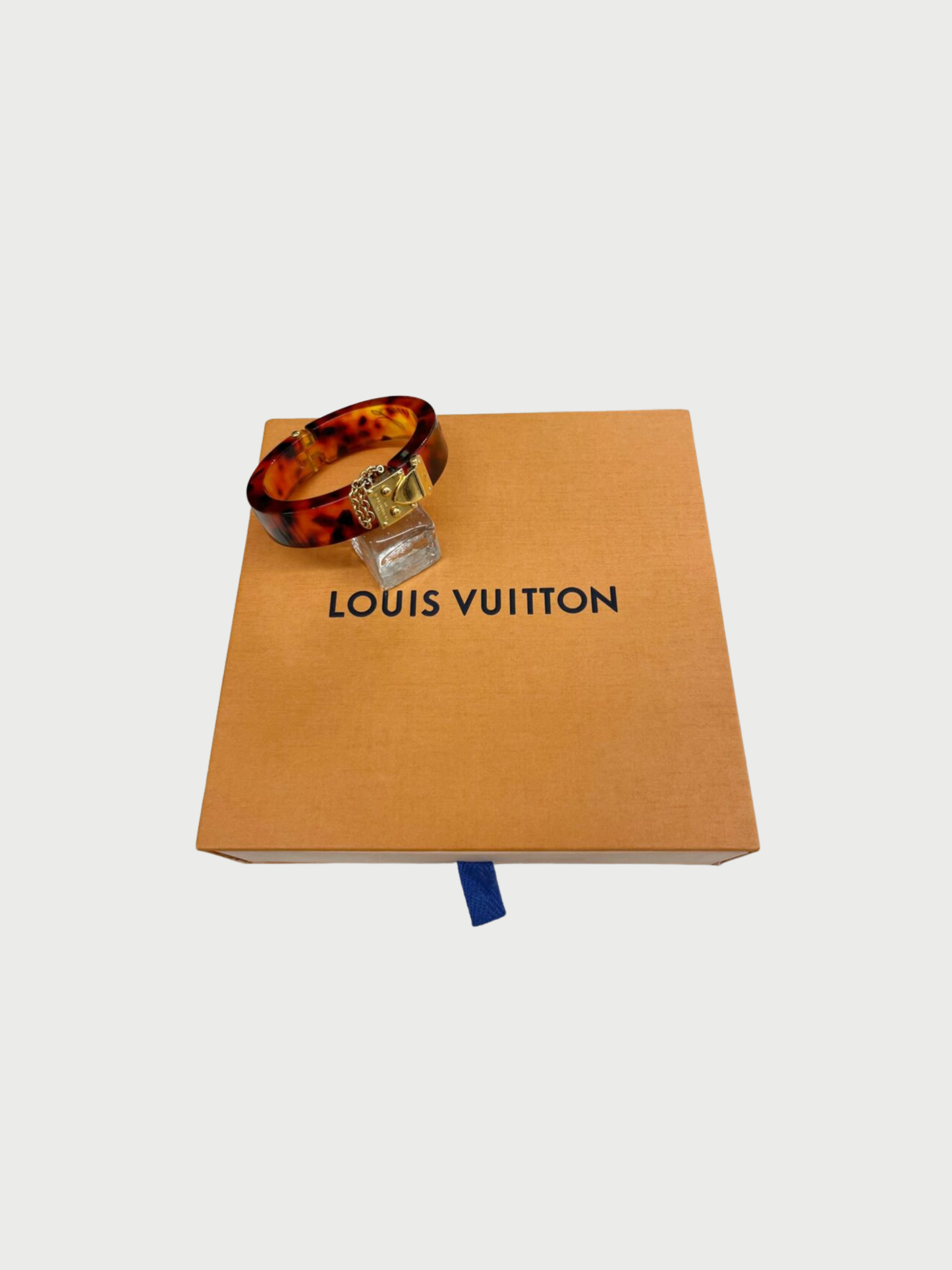 Louis Vuitton 2010s Tortoise Brown Resin Lock Me Bracelet