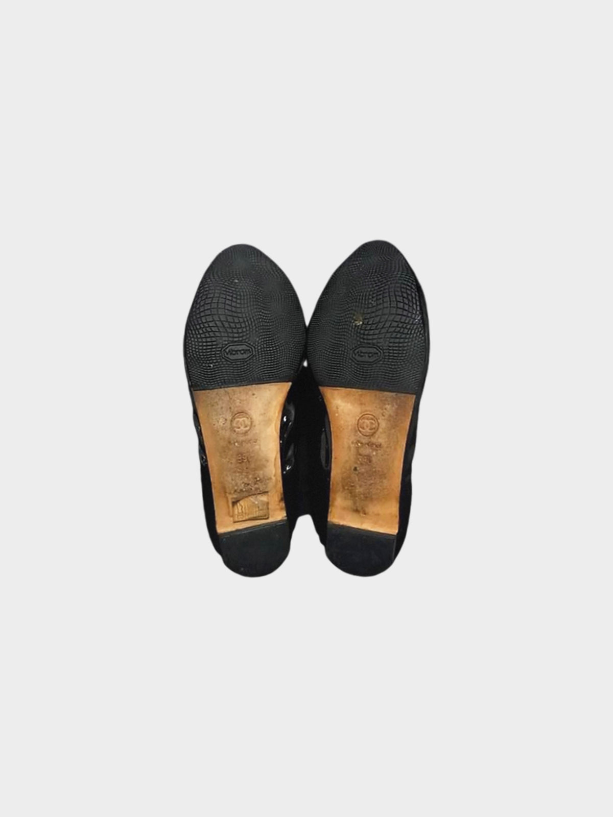Chanel 2000s Black Patent Leather Camellia Ballet Flats