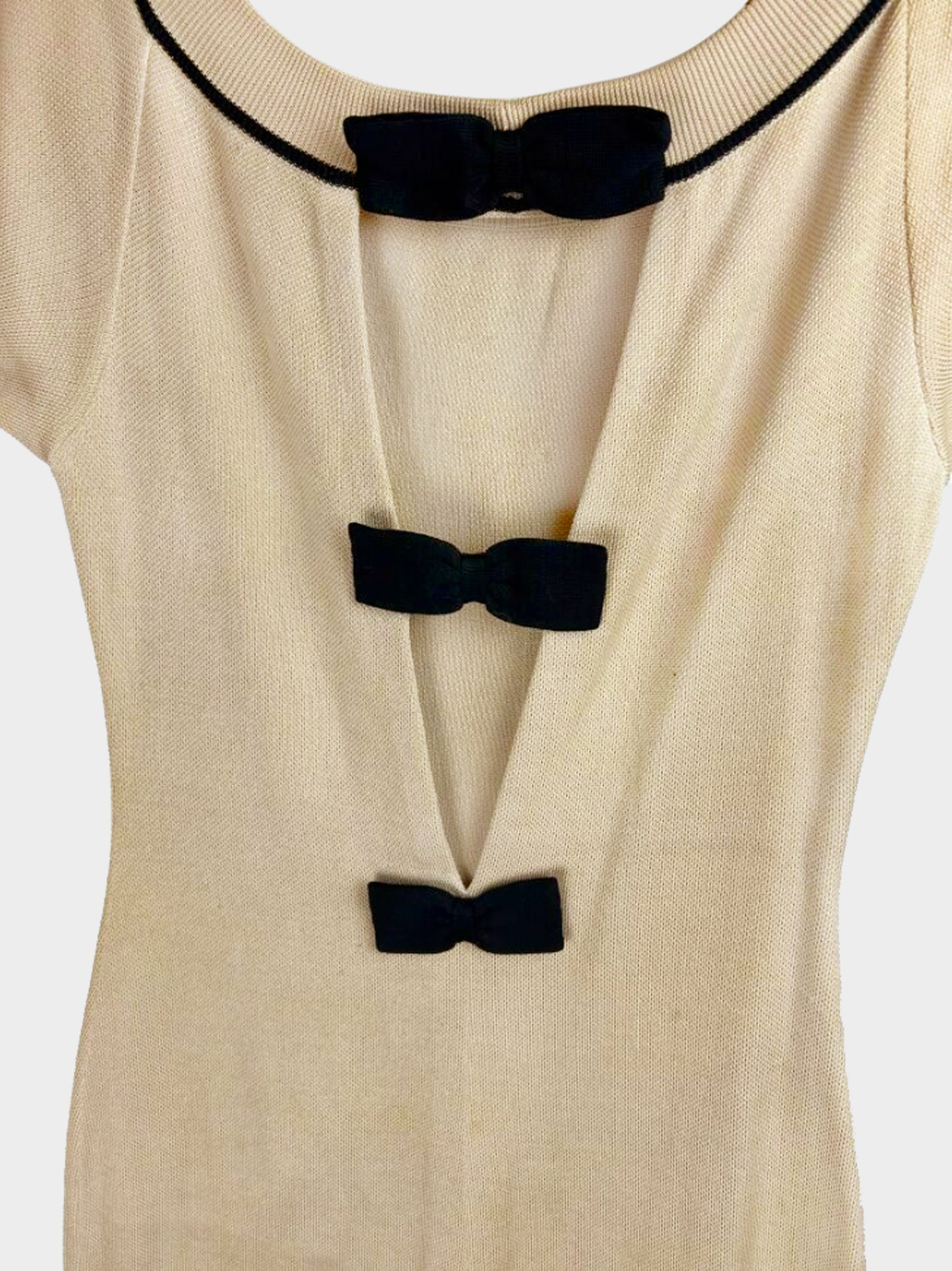 Chanel by Karl Lagerfeld SS 1985 Beige Knit Bow Mid-length Dress