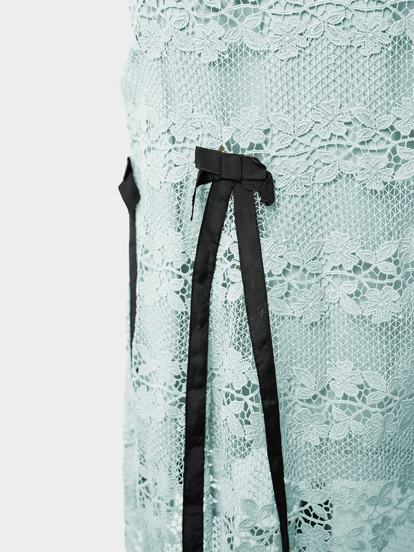 Louis Vuitton by Marc Jacobs SS 2003 Sky Blue and Black Cotton Lace Bow-Trimmed Dress