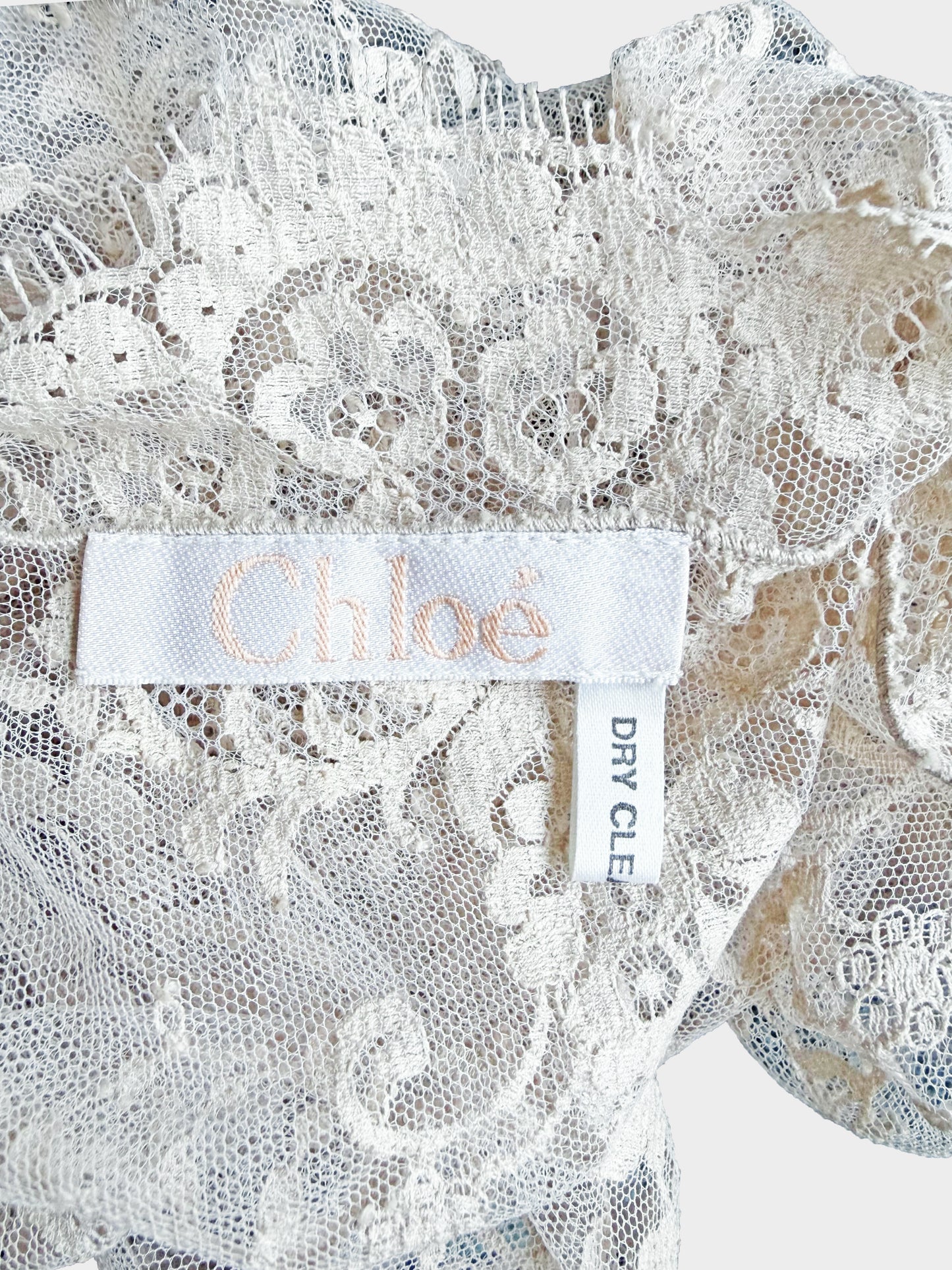 Chloe 2000s Cream White Mantilla Lace Shawl