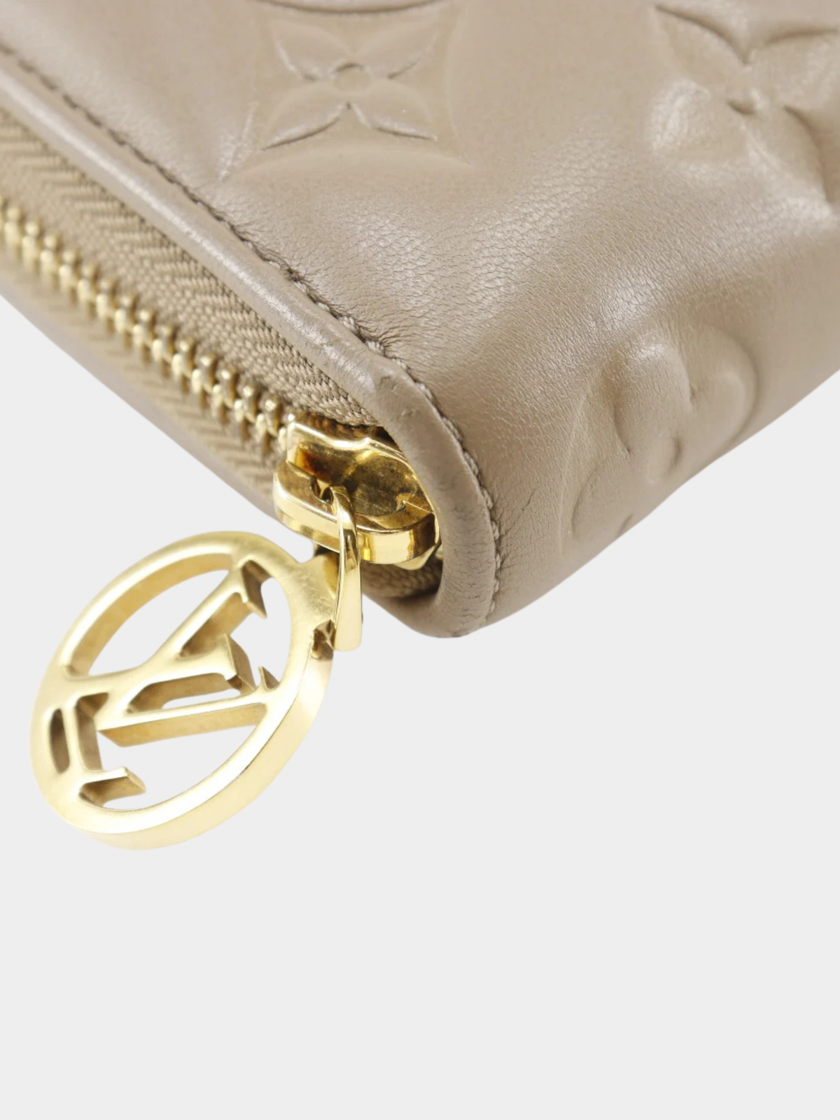 Louis Vuitton 2020s Taupe Beige Lambskin Monogram Coussin Zippy Wallet
